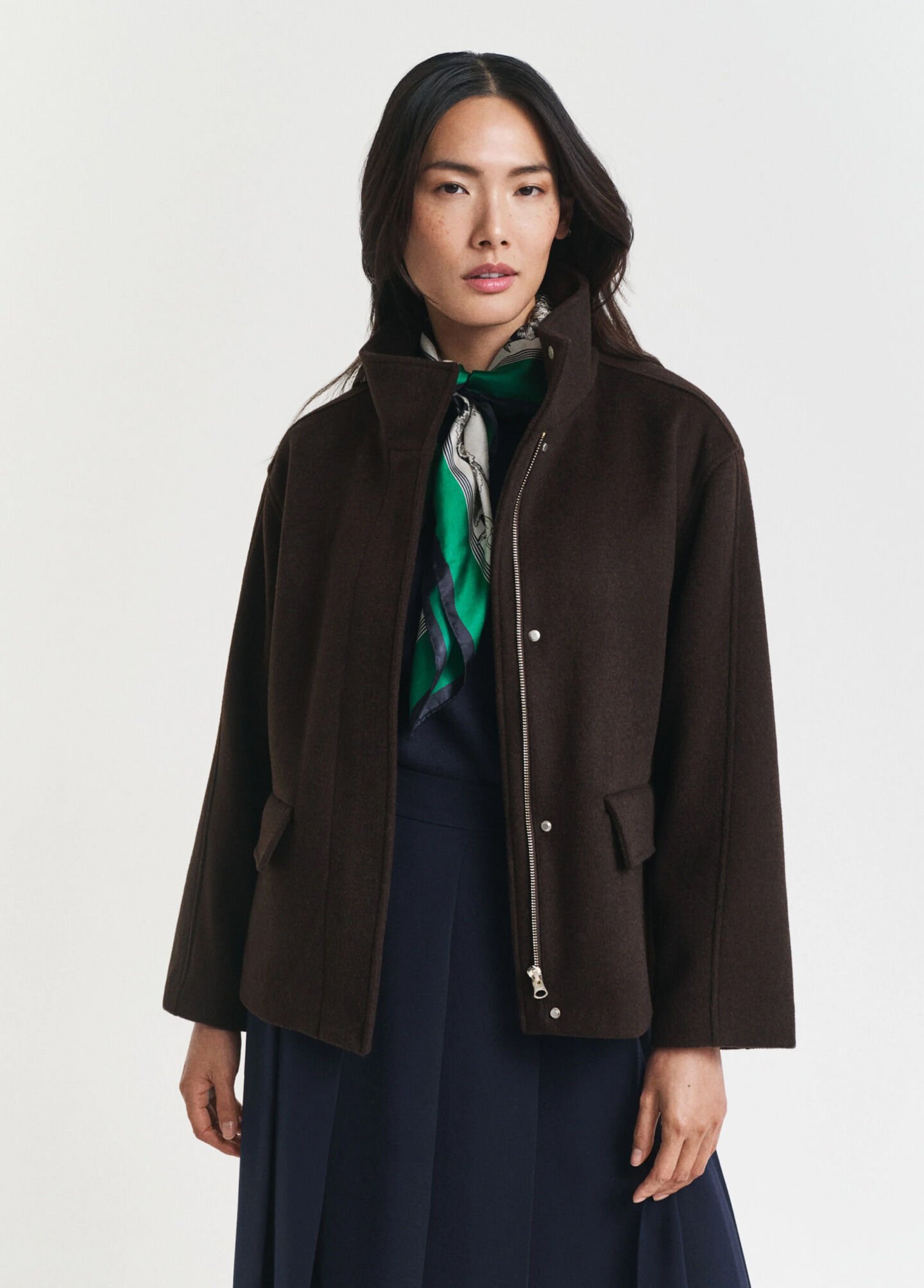 Veste courte zippée en laine