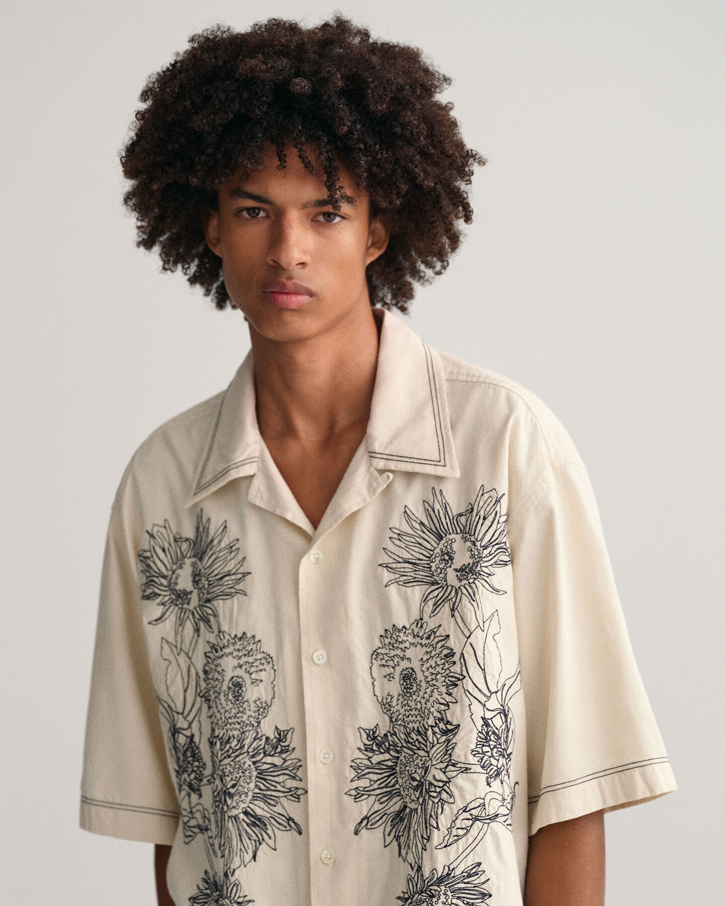 Chemise ultra-ample brodée à manches courtes