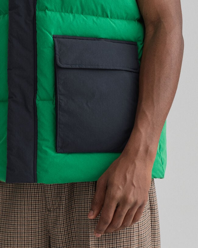 Doudoune sans manches rembourr&eacute;e en colour-block