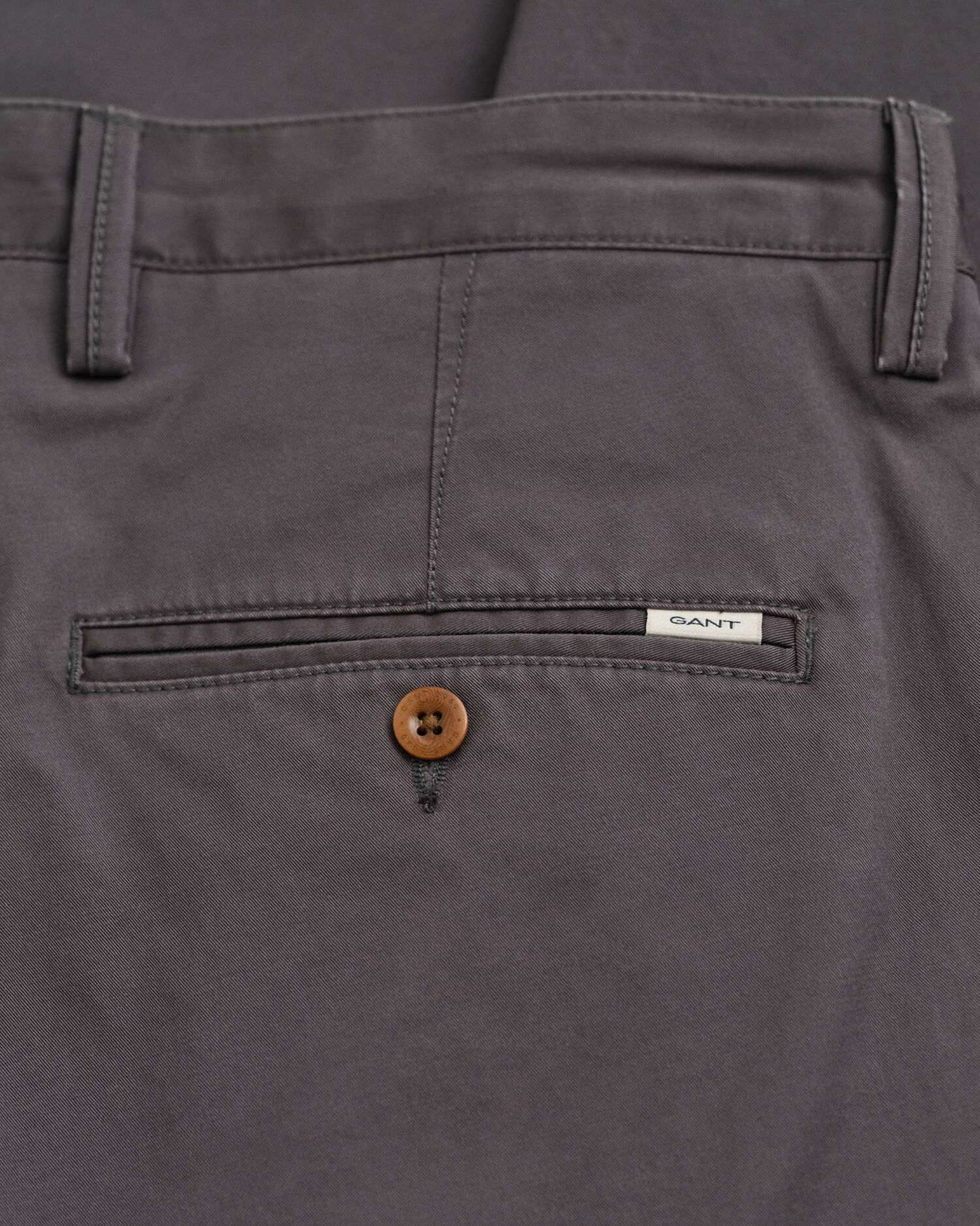 Pantalon chino coupe slim en sergé