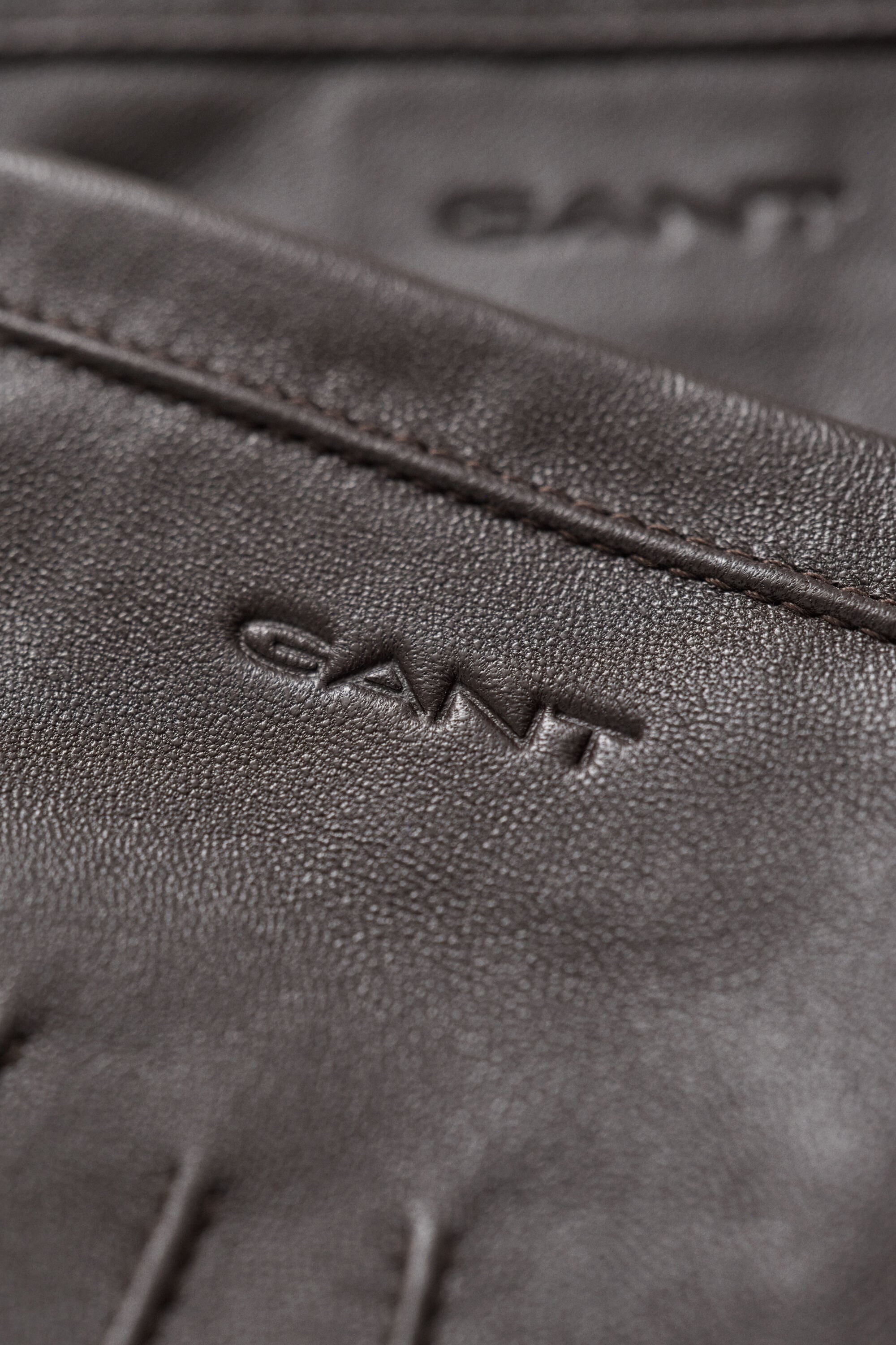 Gants en cuir d’agneau doublé de cachemire