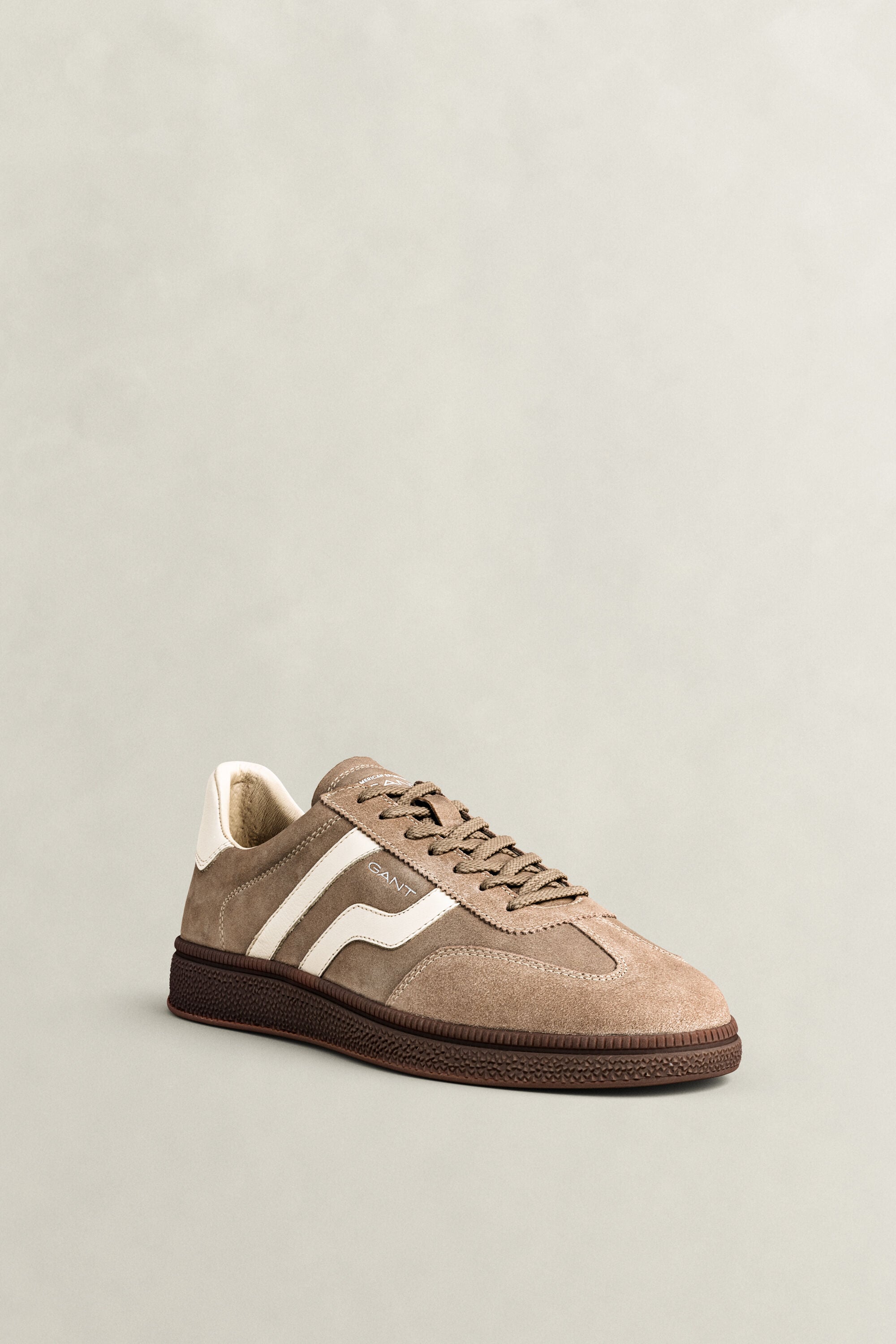Baskets en daim Cuzmo