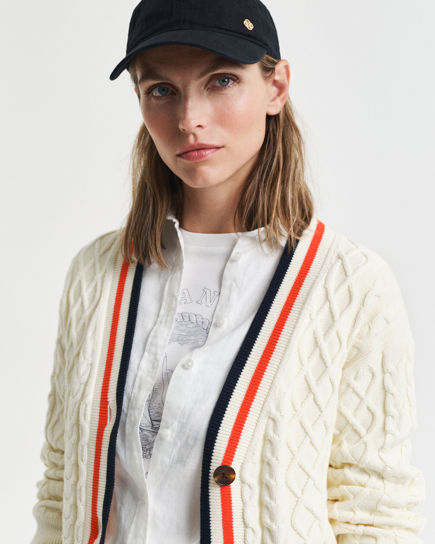 Cardigan &agrave; torsades de couleur contrastante