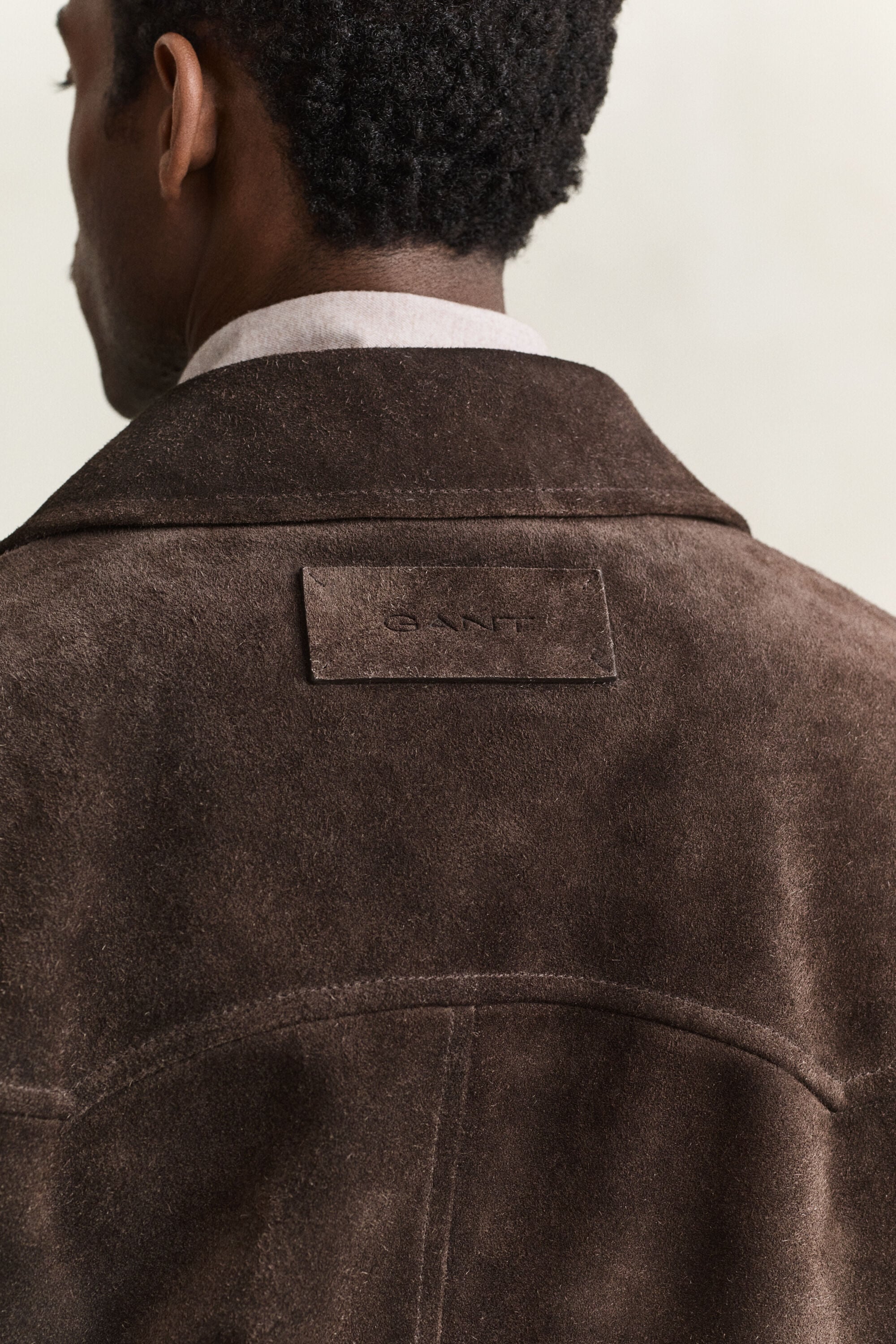 Veste mi-longue en daim
