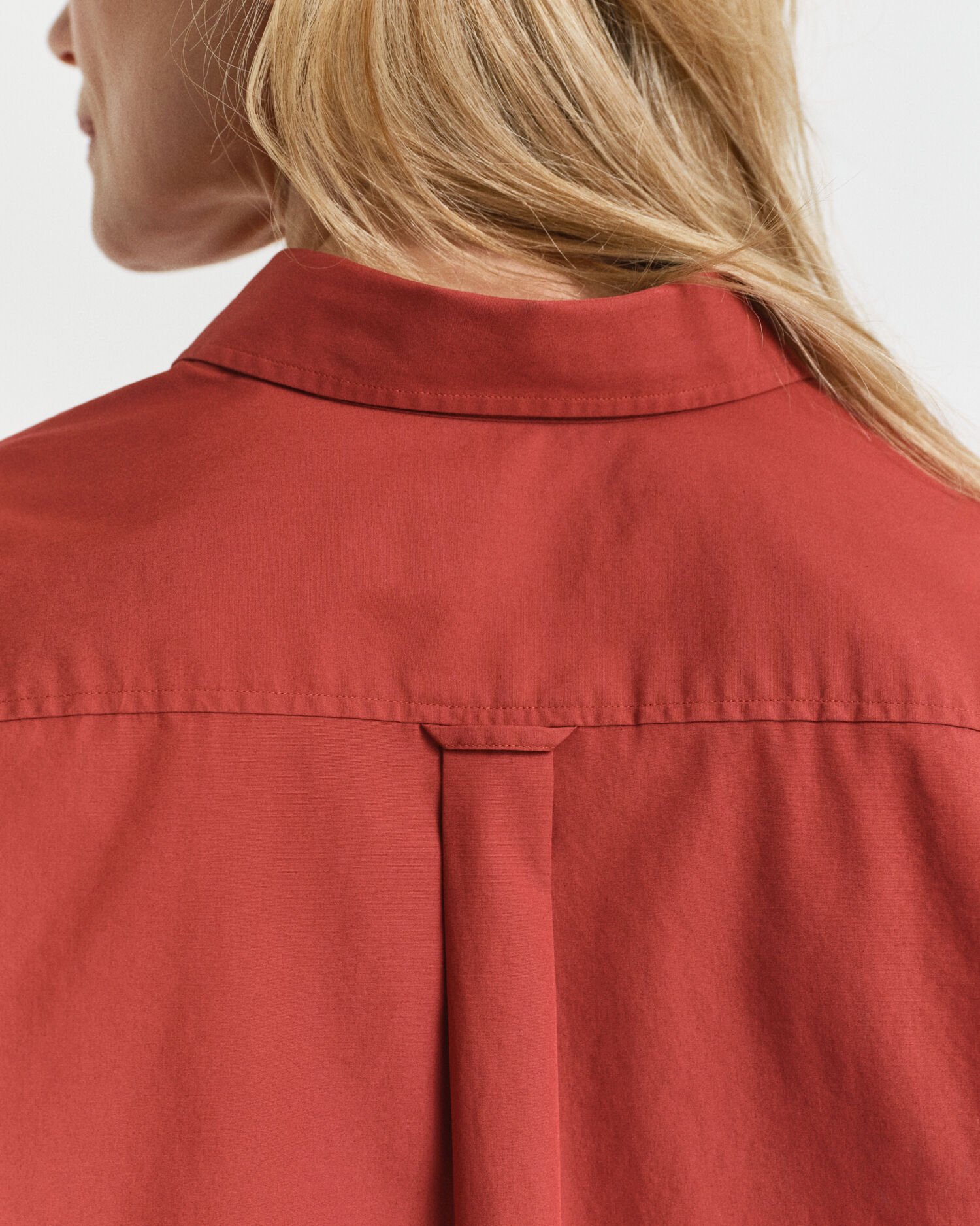 Chemise coupe décontractée en popeline classique