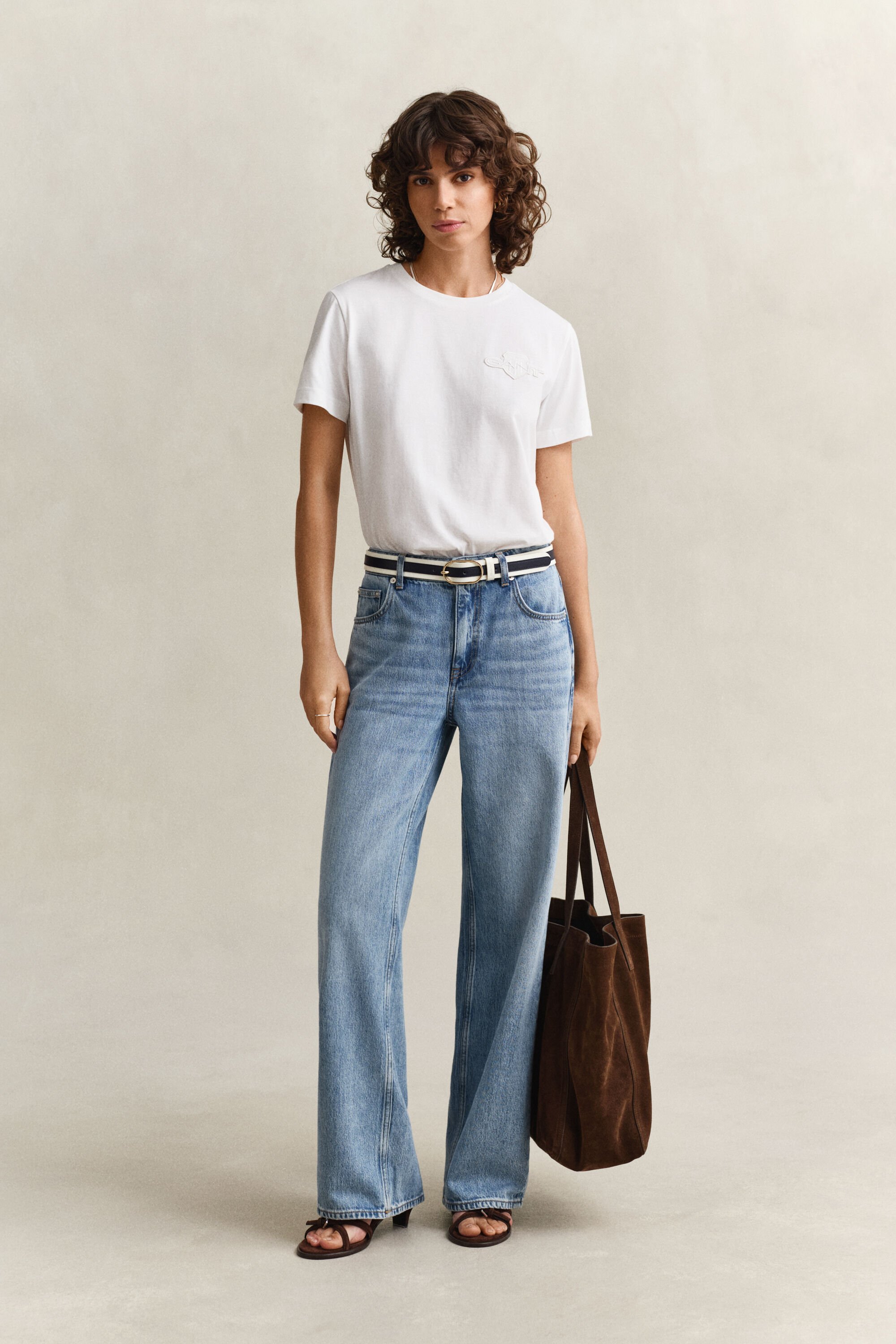 T-shirt avec écusson ton sur ton