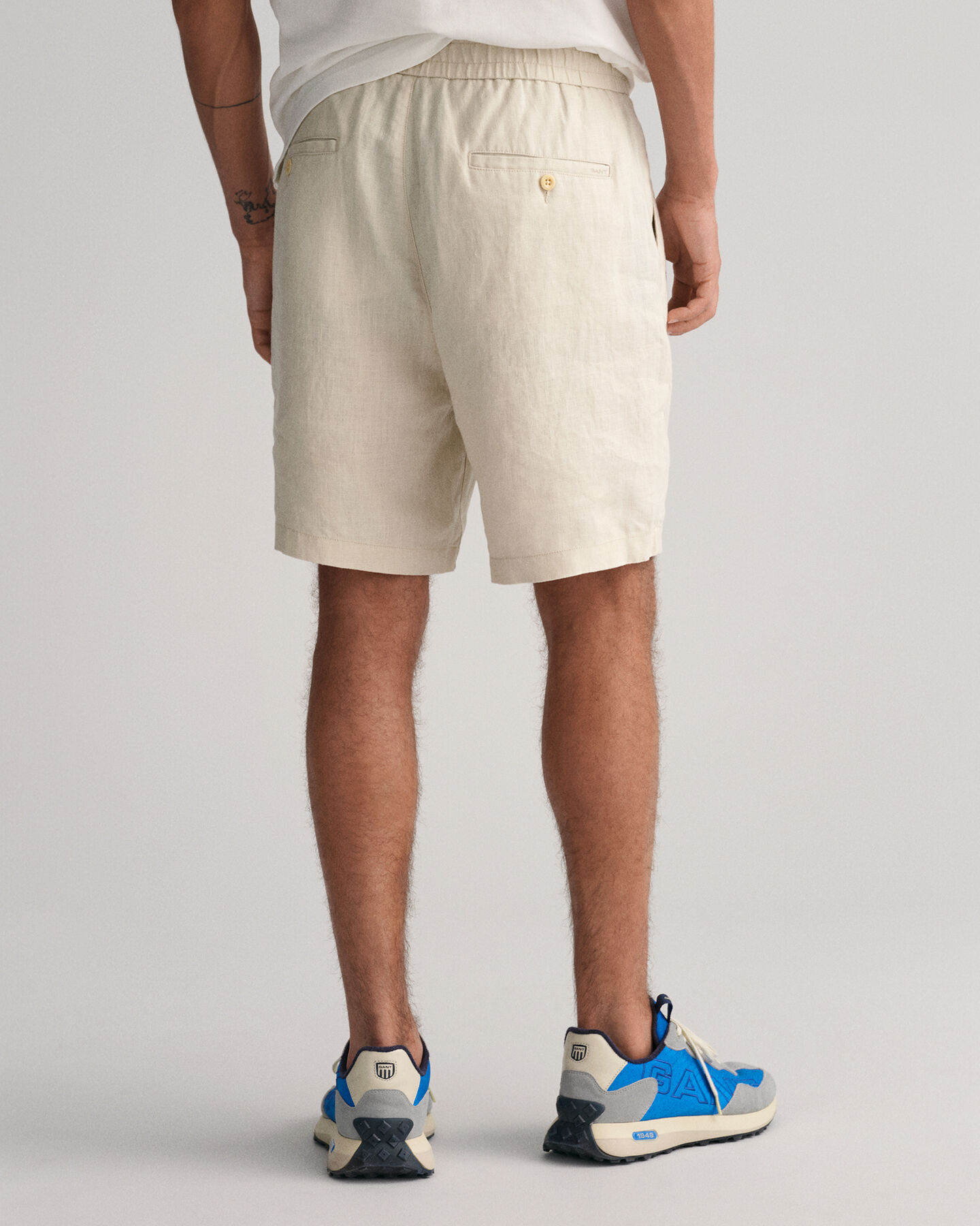 Short en lin avec cordon de serrage