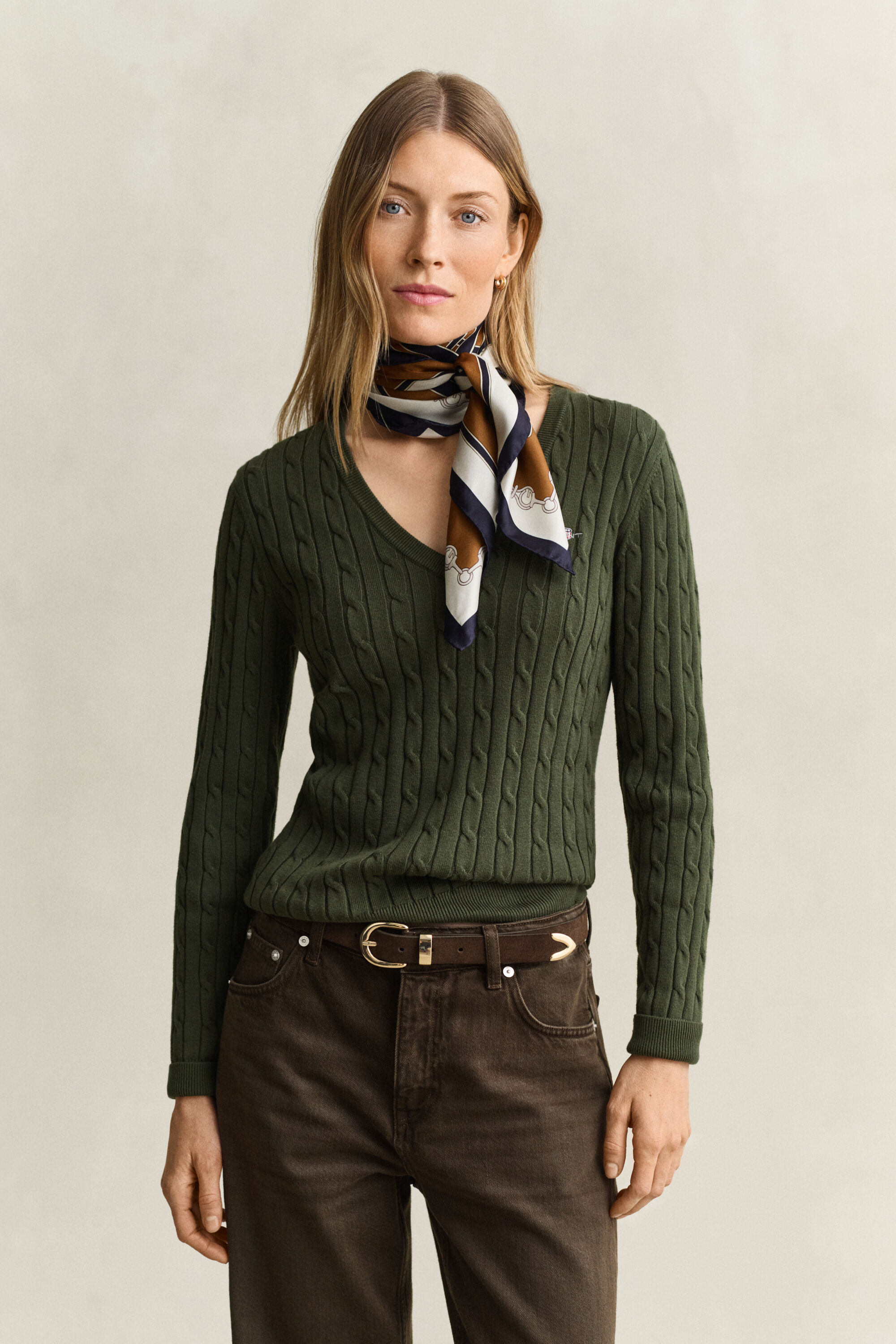 Pull en maille torsadée classique