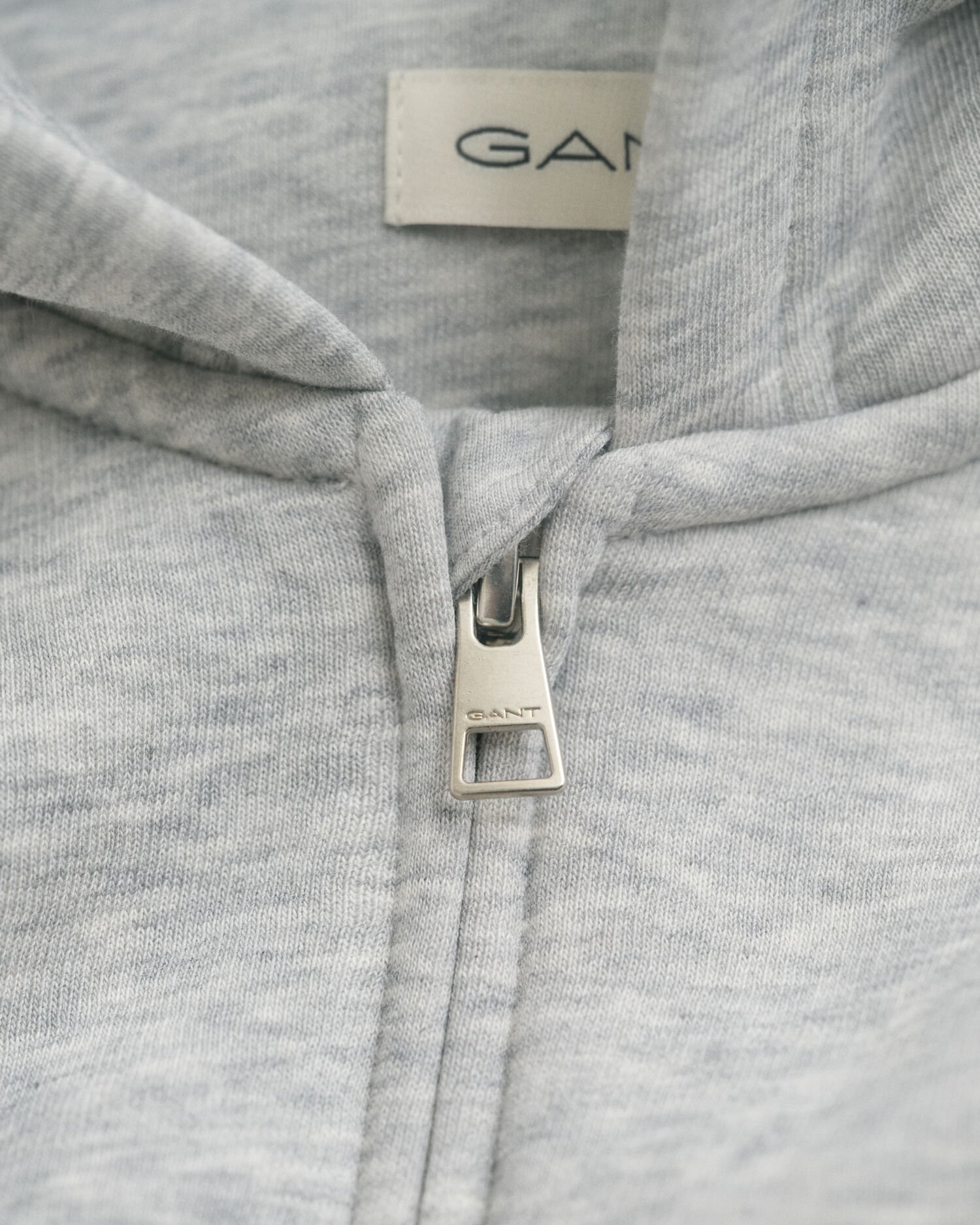 Sweat à capuche zippé Shield Ado