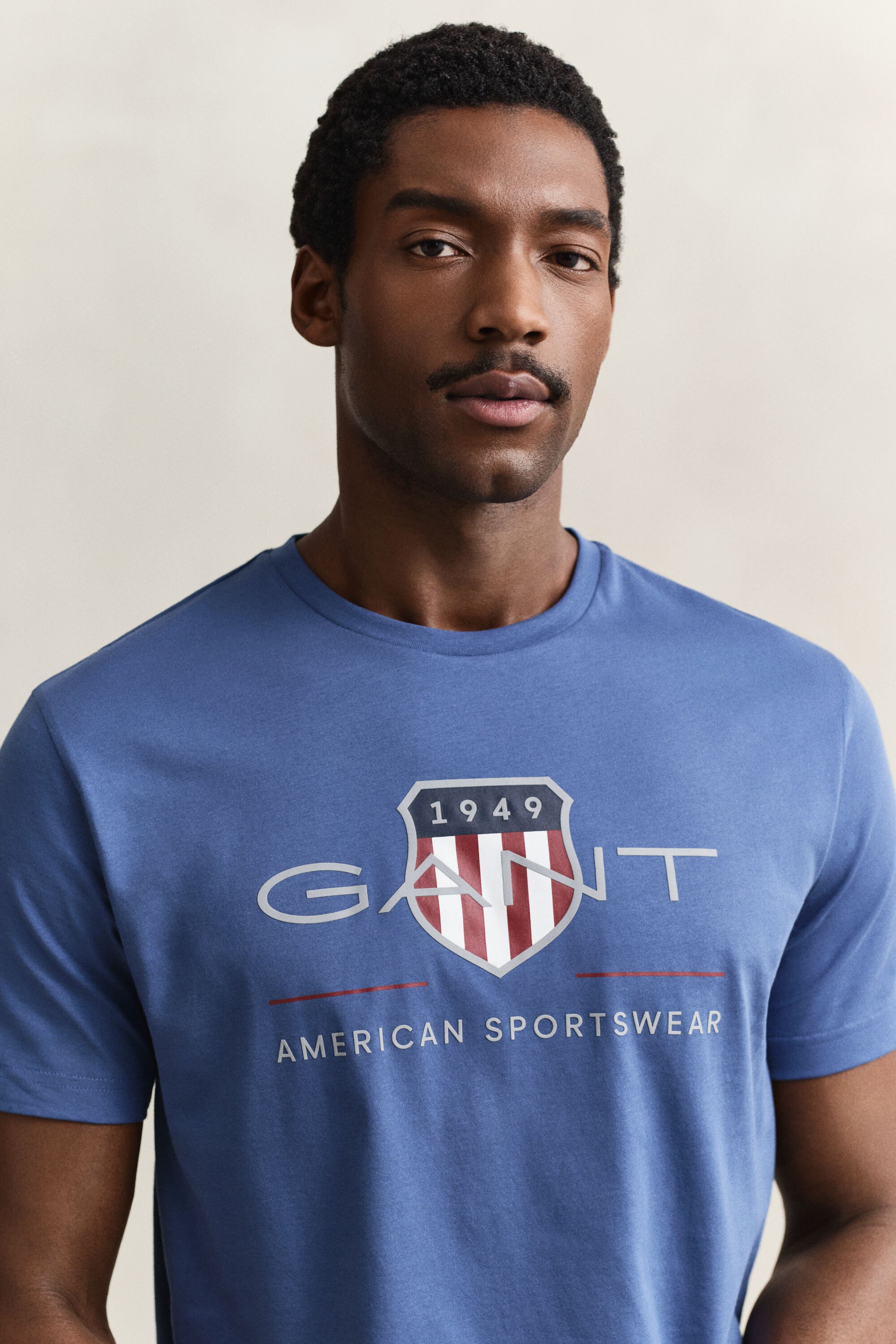 T-shirt Archive Shield