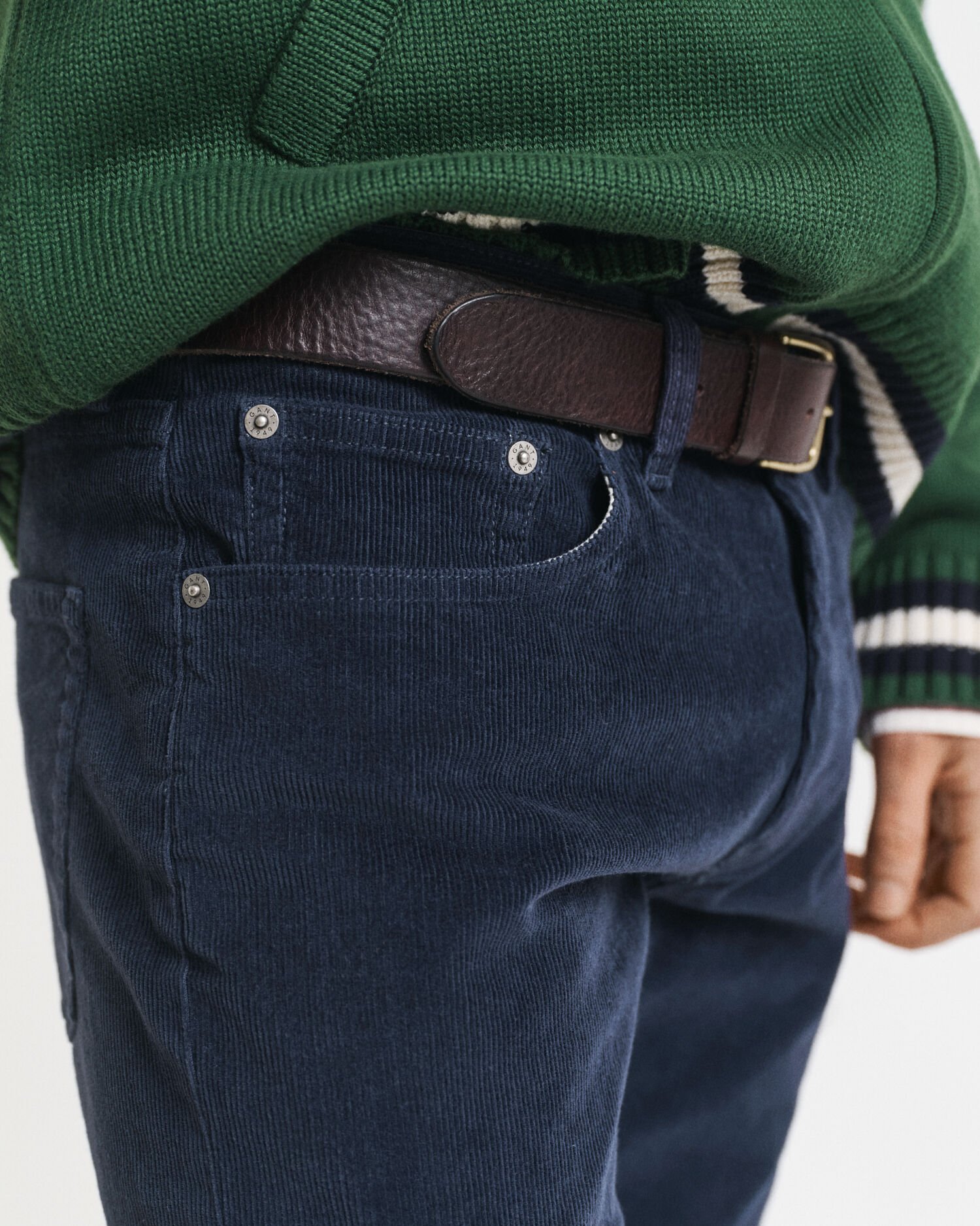 Jean slim fit en velours côtelé