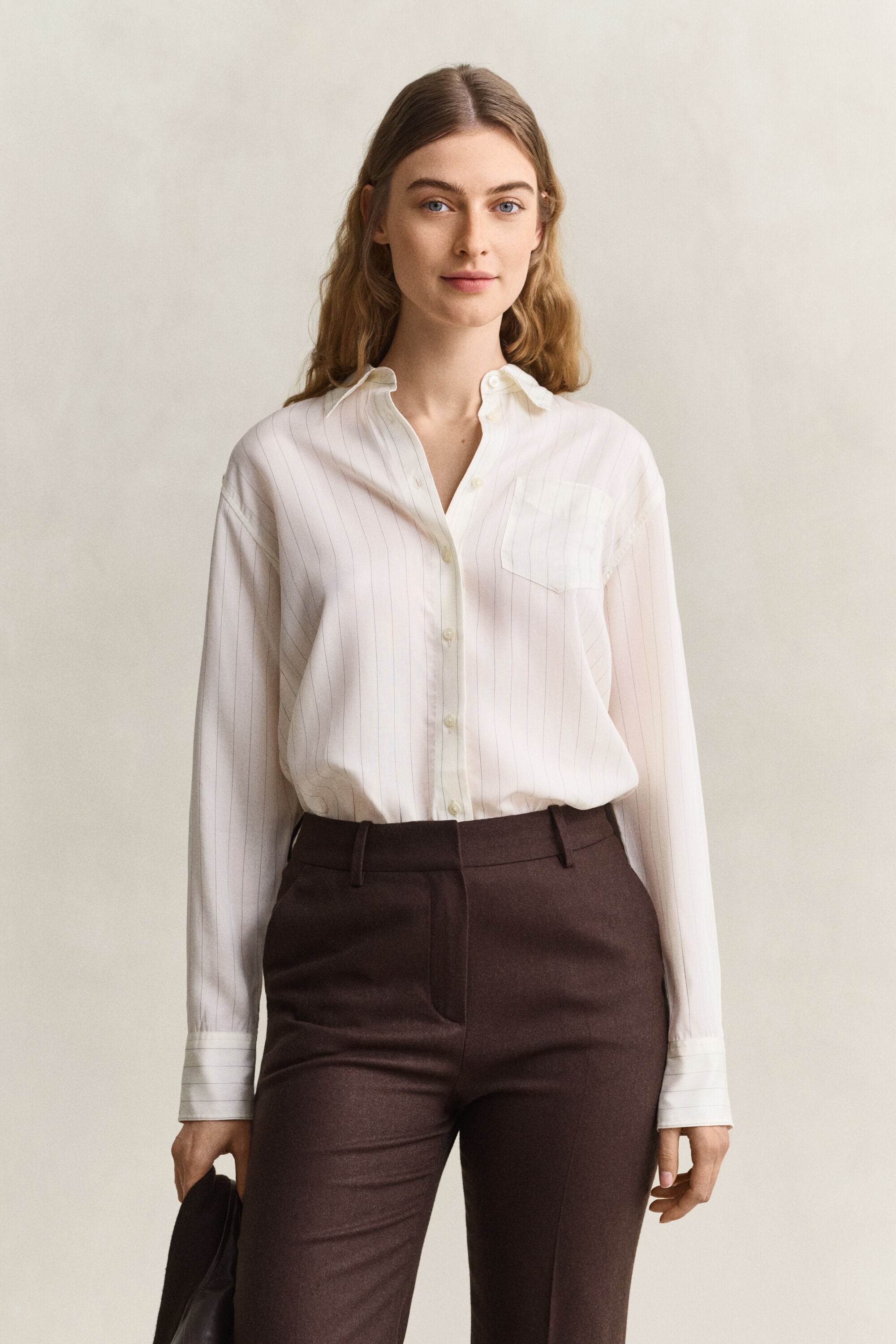 Chemise avec pli au dos