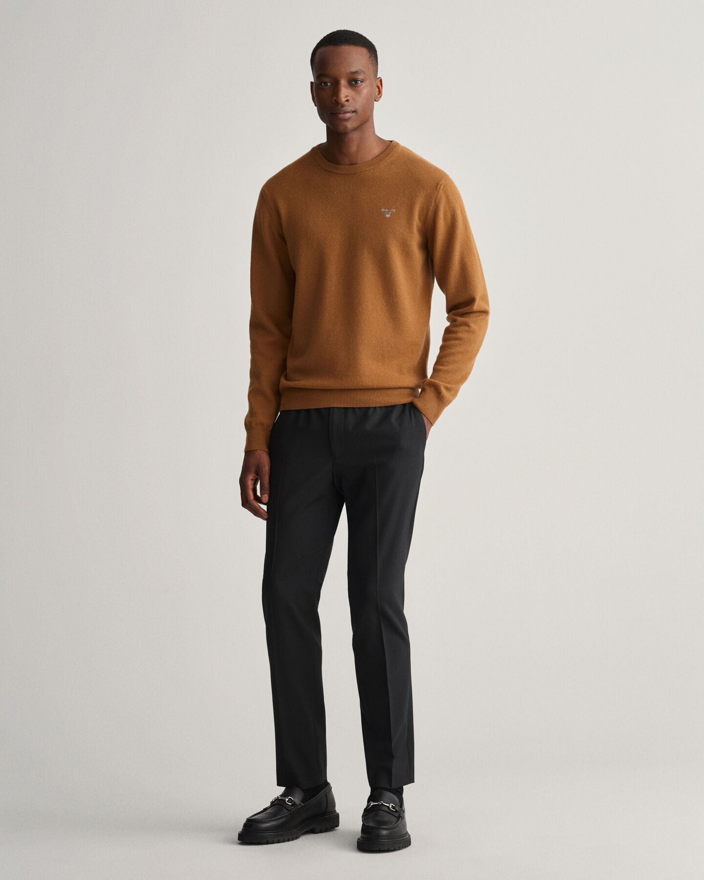 Pantalon de jogging slim fit en serg&eacute; Hallden