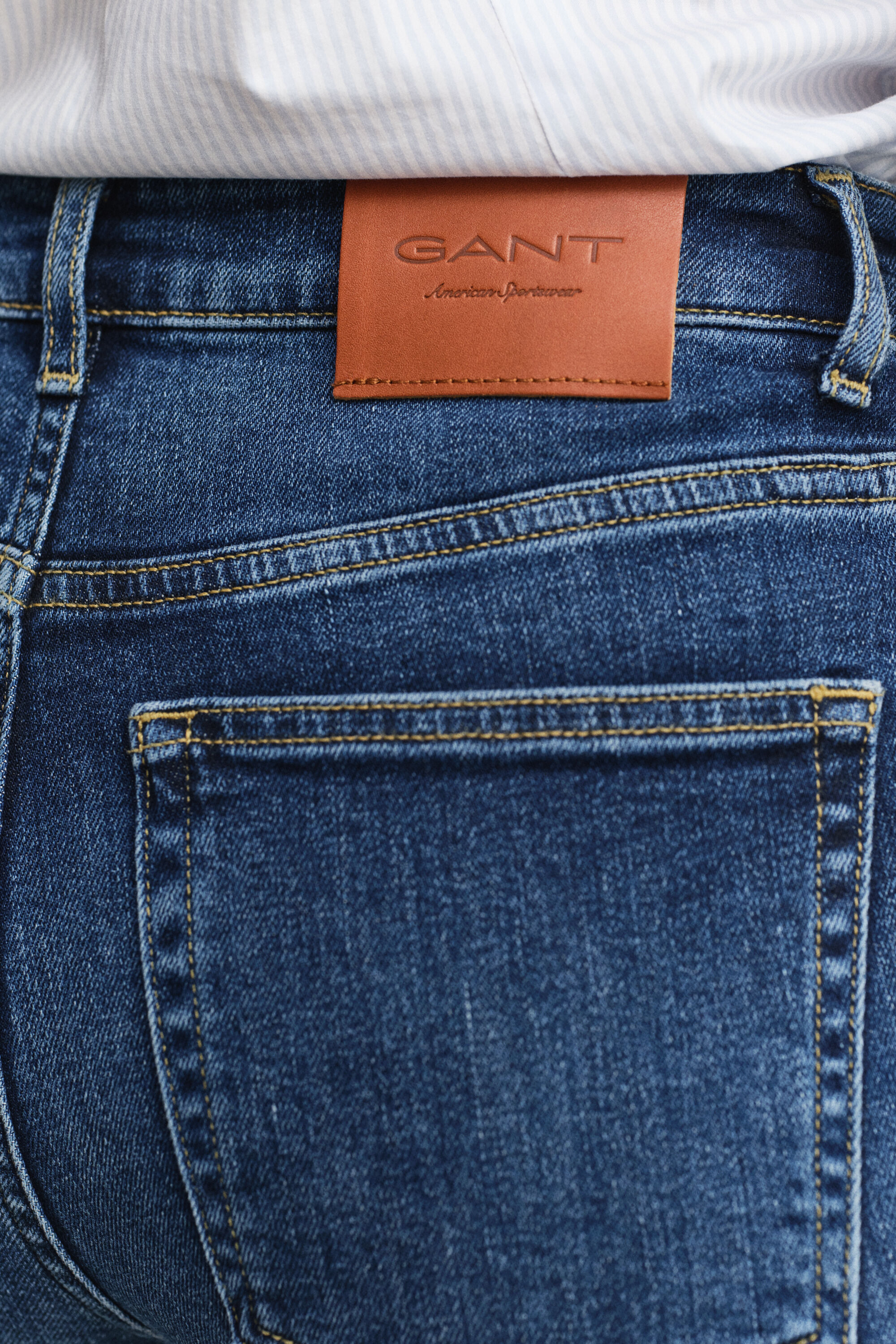 Jean stretch coupe slim évasé