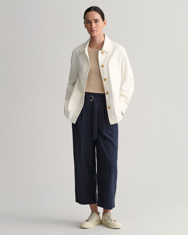 Pantalon court &agrave; jambes larges avec ceinture