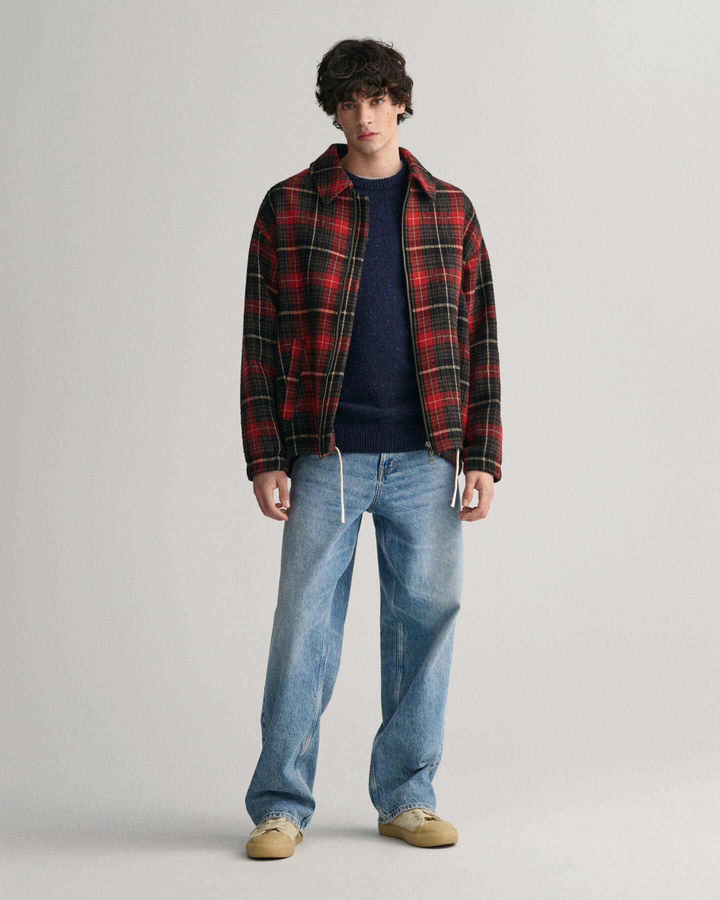 Pull ras du cou en laine mouchet&eacute;e