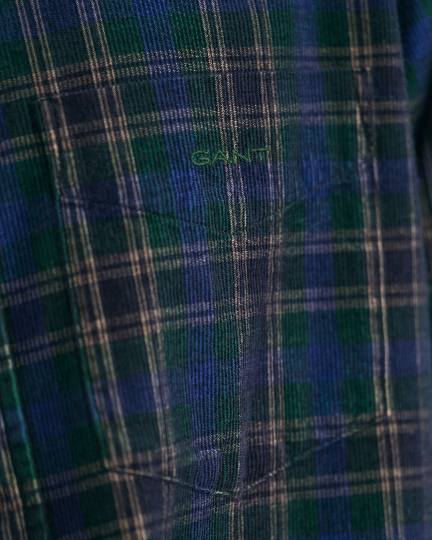 Chemise regular fit en velours c&ocirc;tel&eacute; &agrave; carreaux