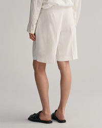 Short relaxed fit pliss&eacute;