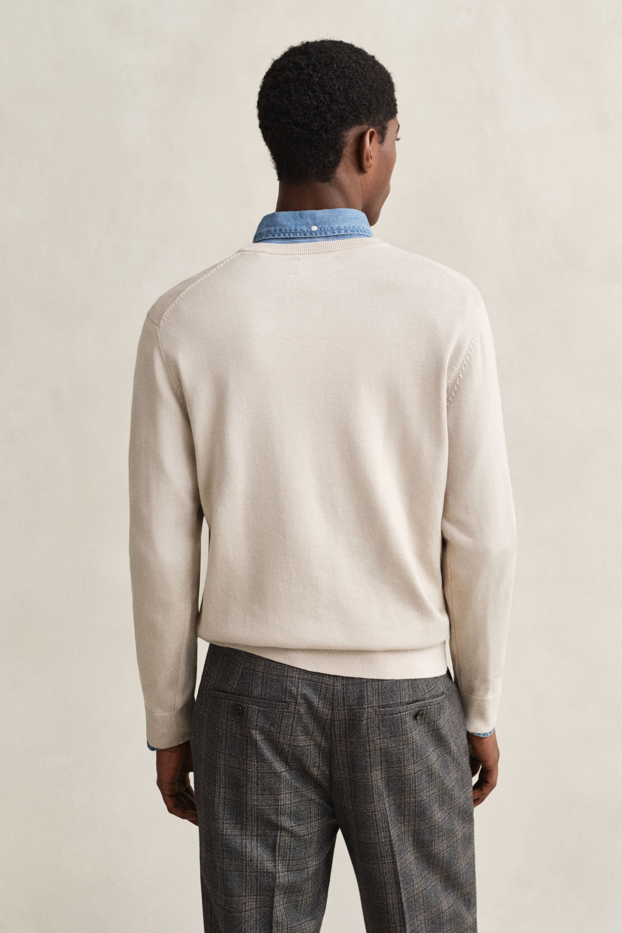 Pull col V en coton classique