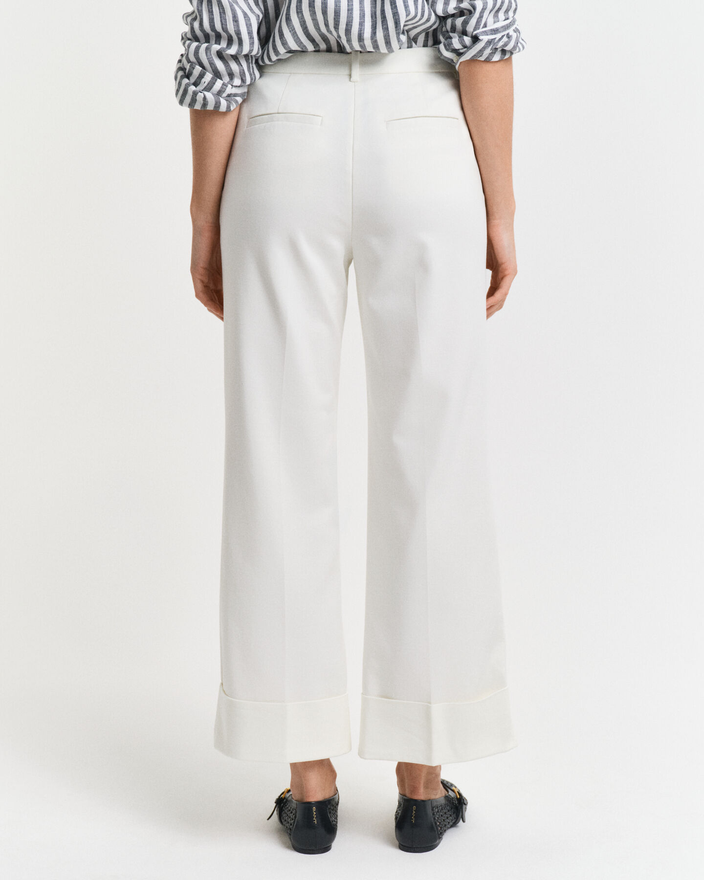 Pantalon à revers avec plis