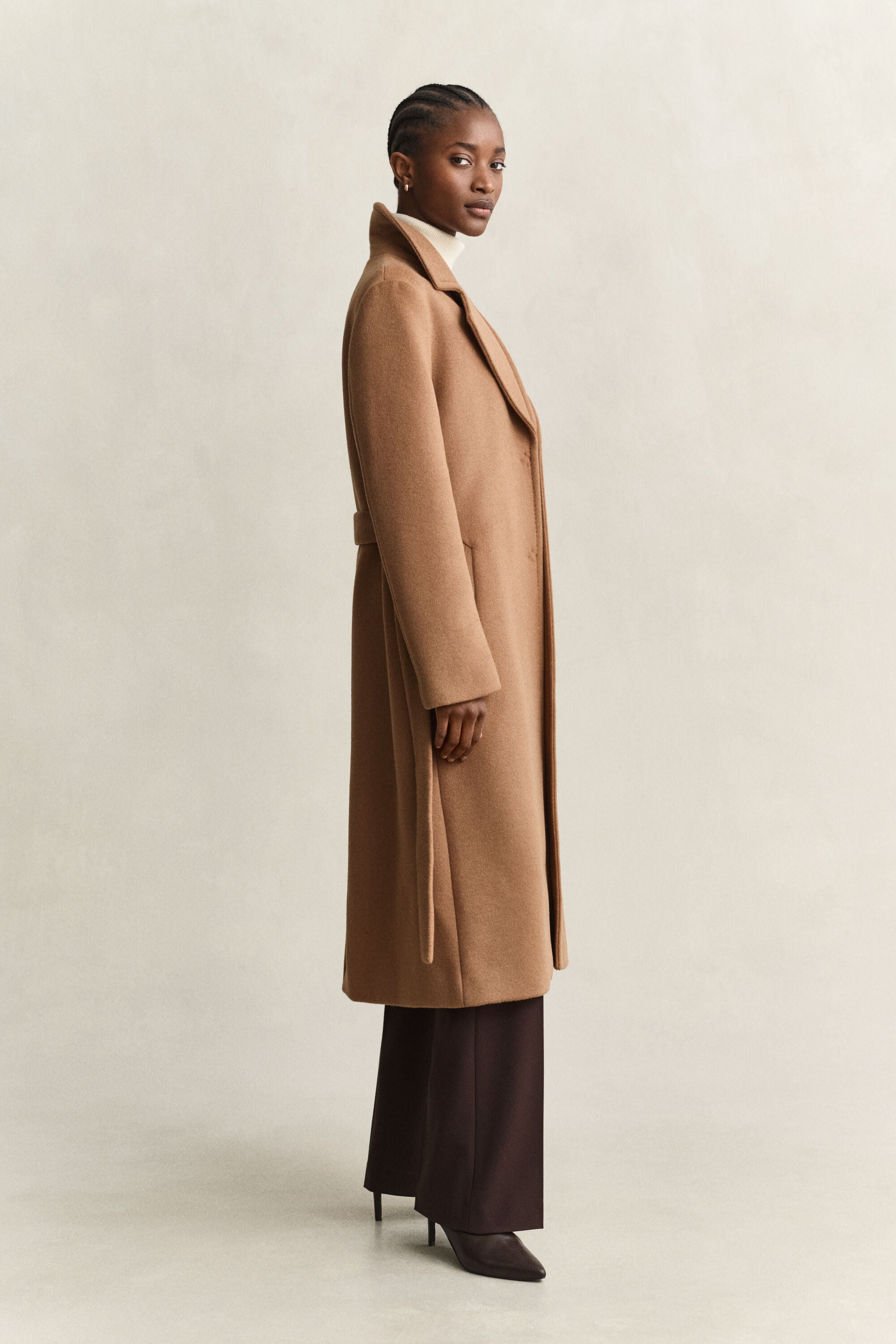 Manteau en laine mélangée avec ceinture