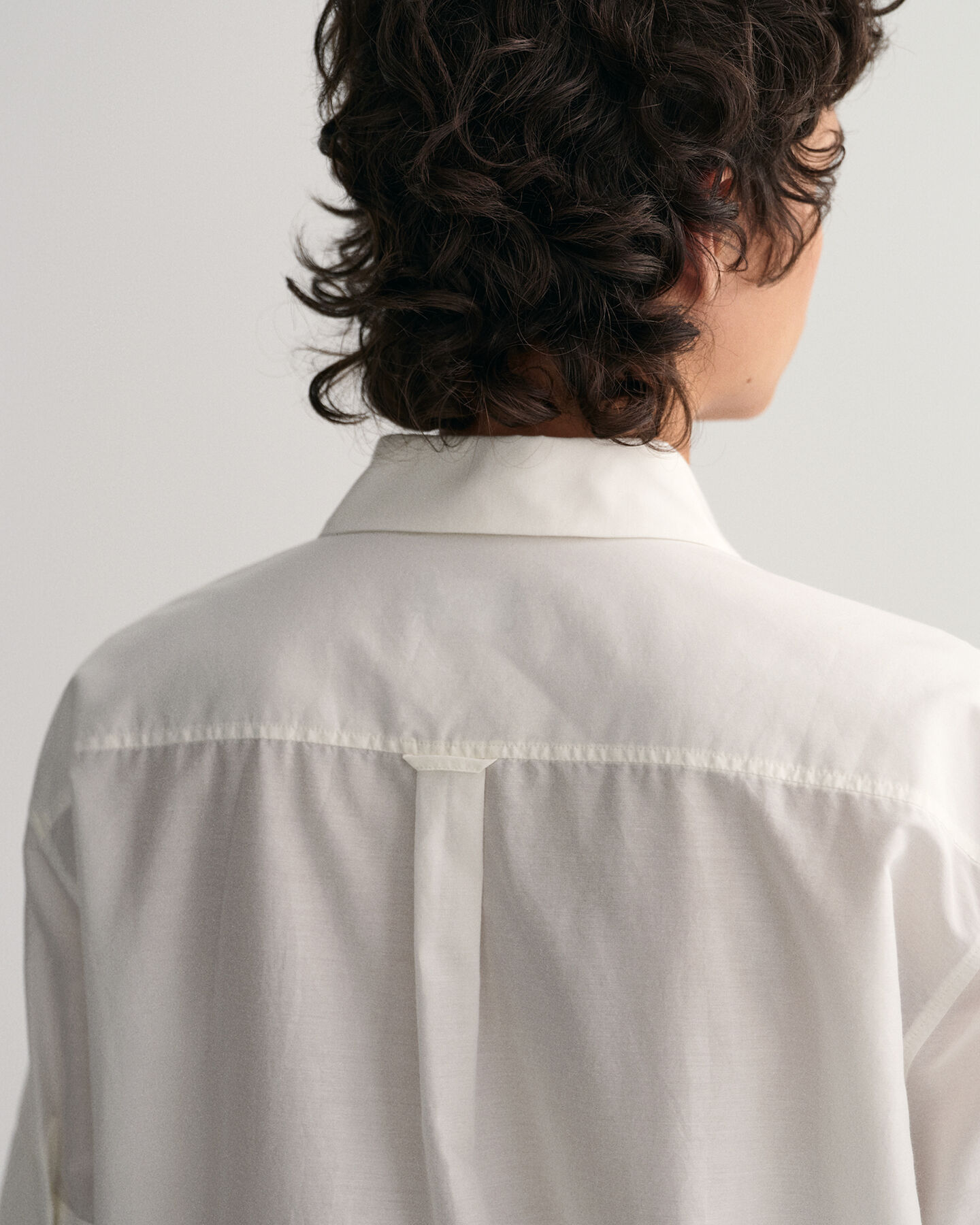 Chemise relaxed fit en coton et soie &agrave; manches courtes