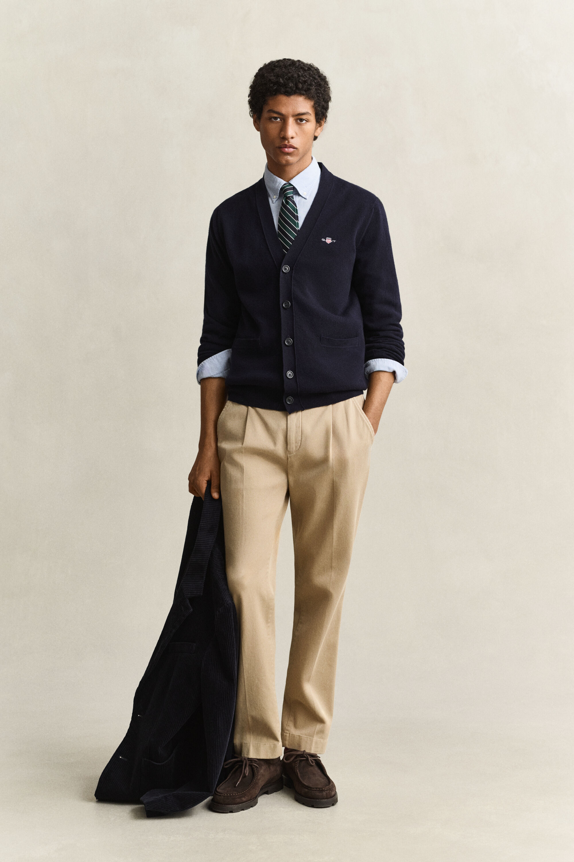 Cardigan col V en laine d’agneau