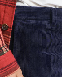 Pantalon coupe regular en velours côtelé