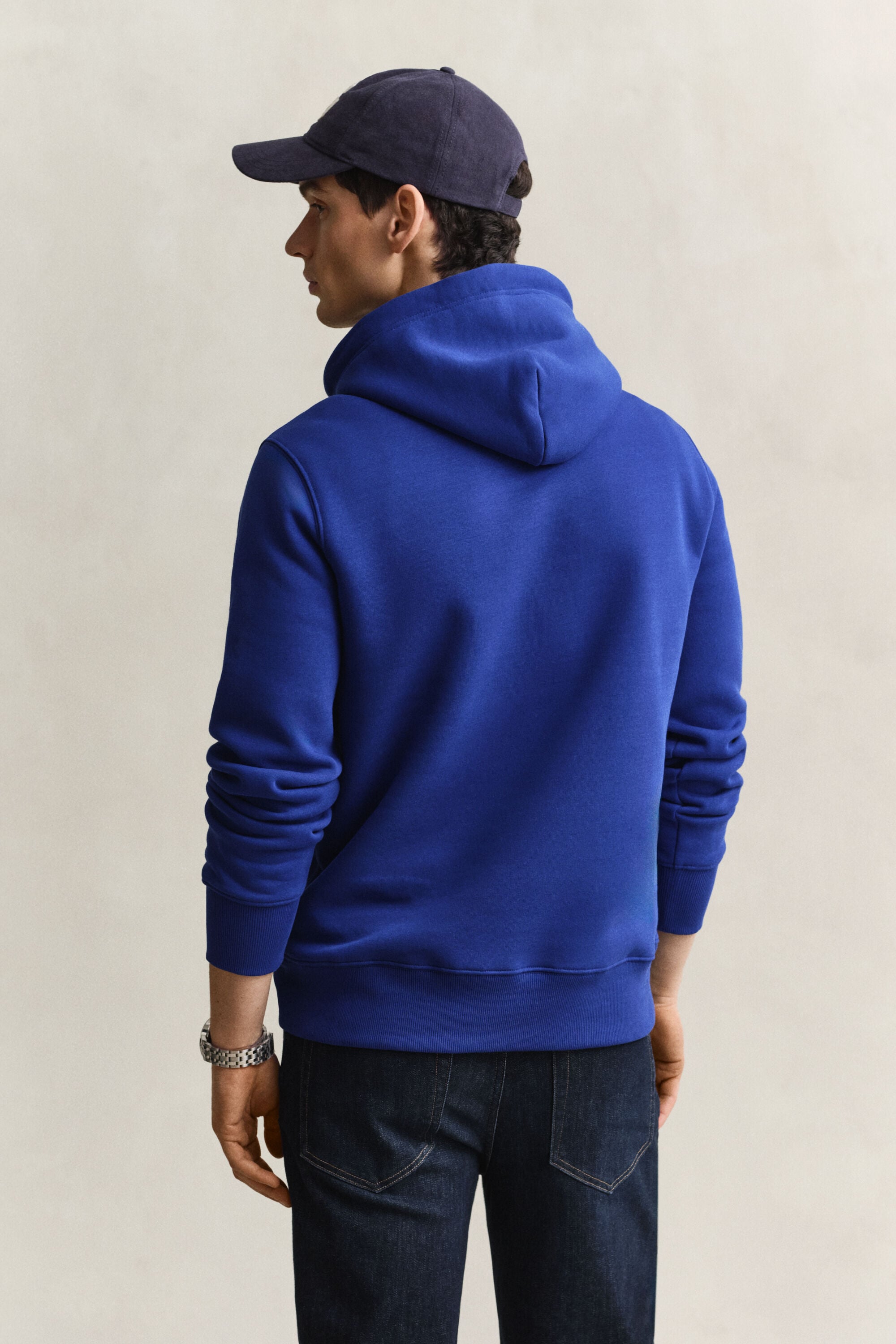 Sweat à capuche avec écusson