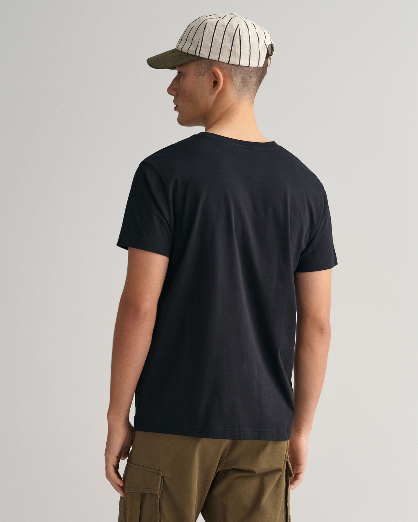 T-shirt brod&eacute; Archive Shield