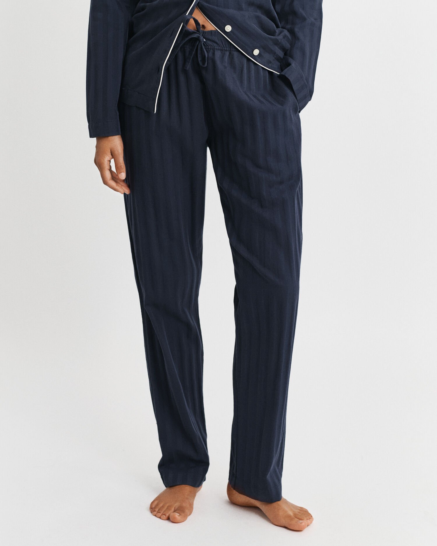 Coffret cadeau pyjama en satin à rayures