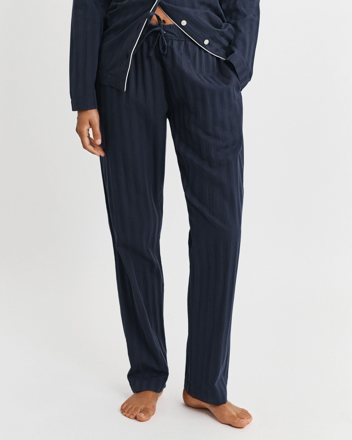 Coffret cadeau pyjama en satin à rayures