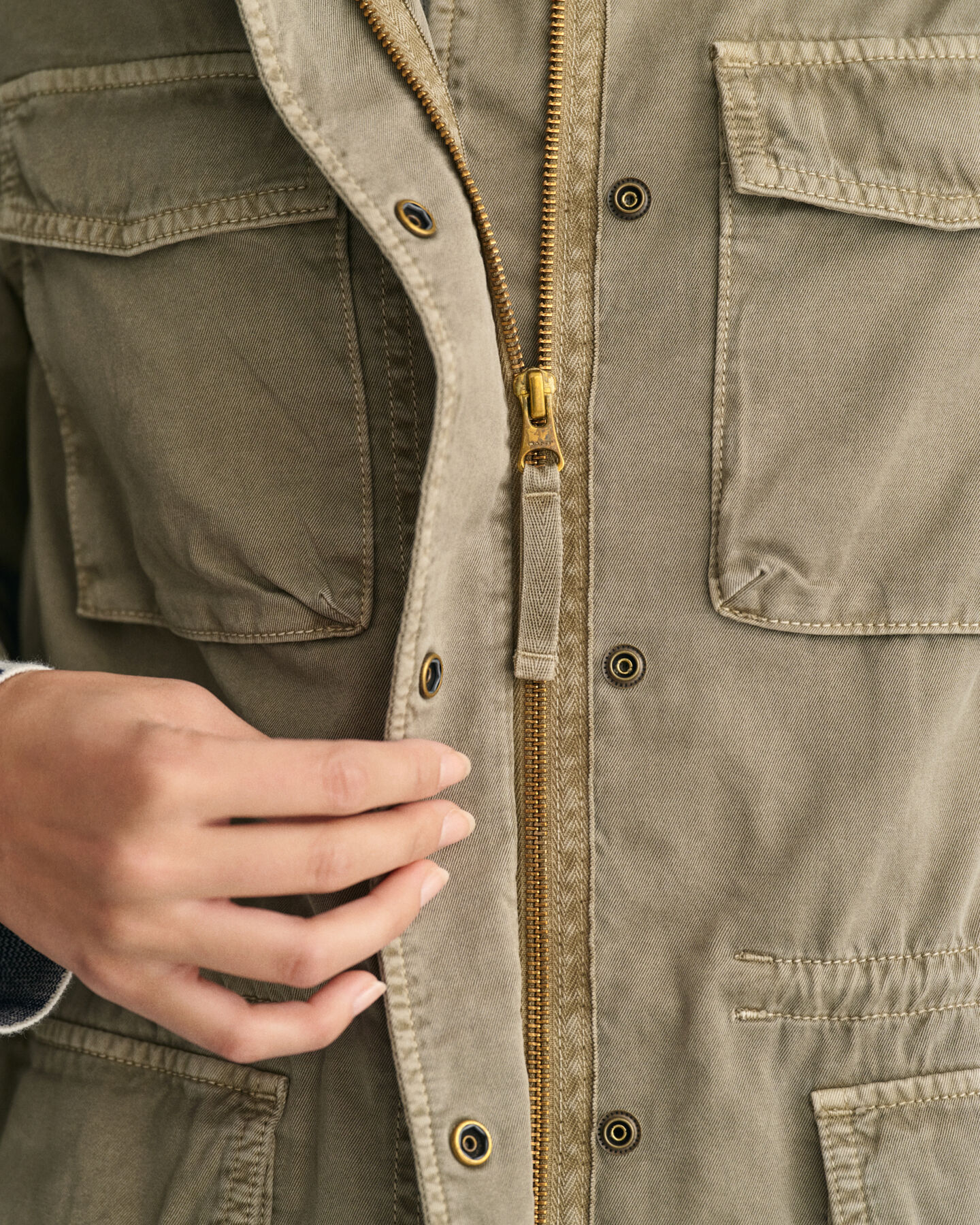 Veste style militaire teinte en pièce