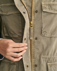 Veste style militaire teinte en pièce