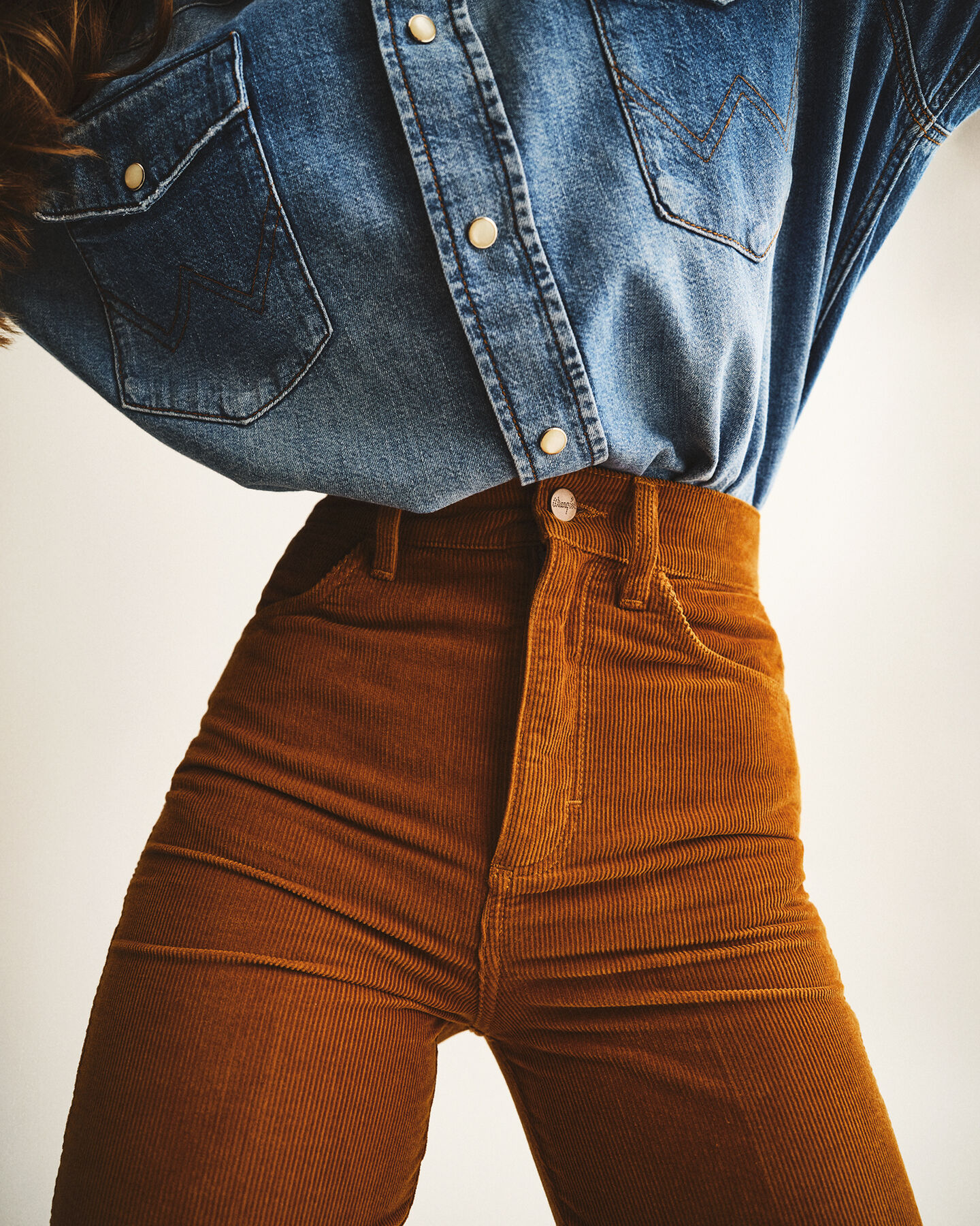 Jean Bootcut en velours côtelé Wrangler x GANT