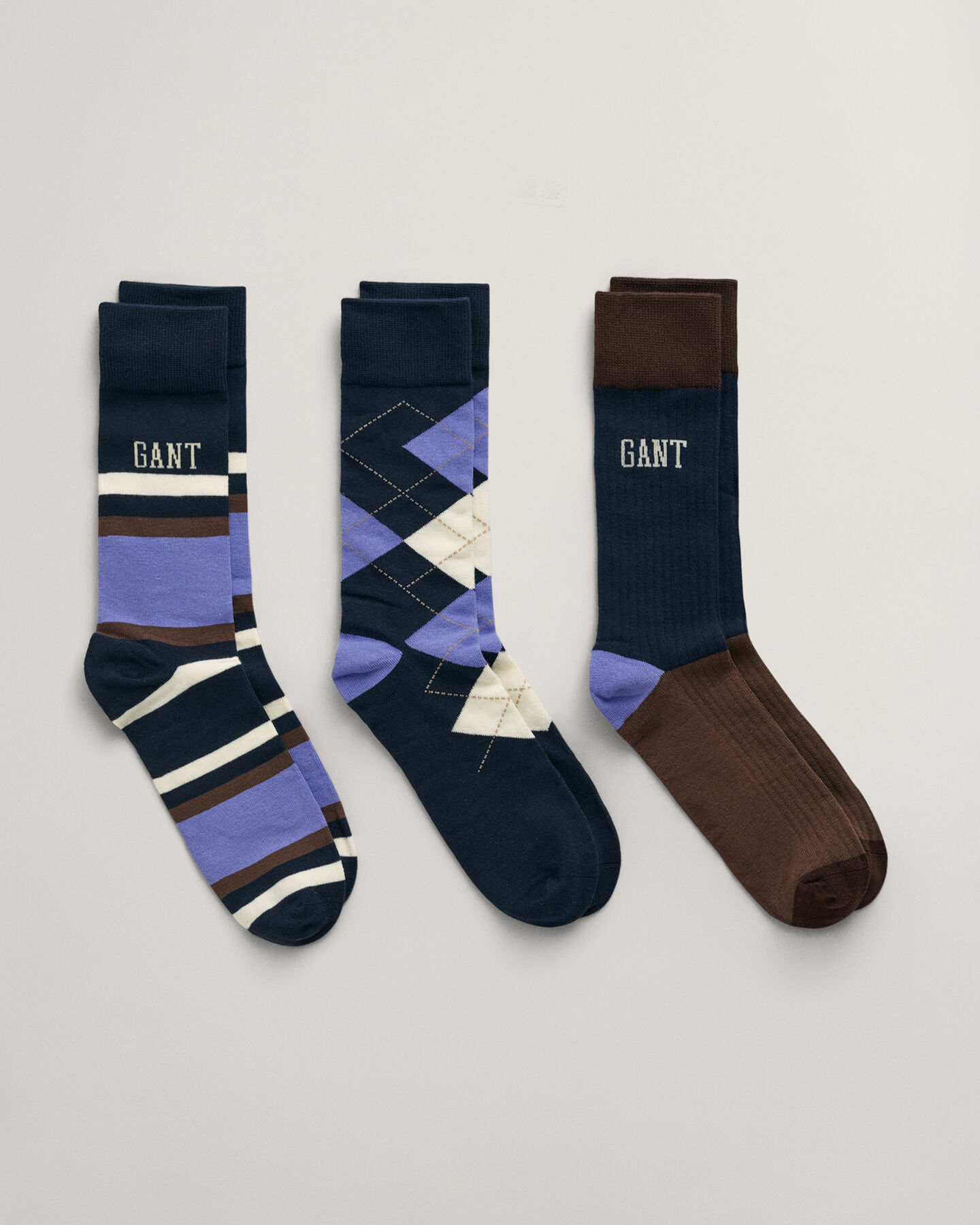 Coffret-cadeau lot de 3&nbsp;paires de chaussettes &agrave; motif argyle et &agrave; rayures