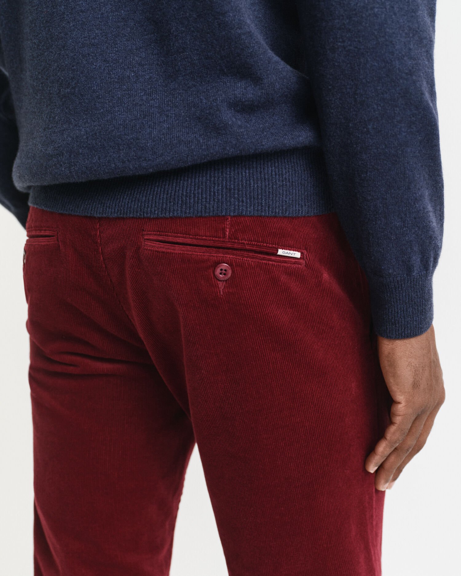 Pantalon chino slim fit en velours côtelé