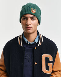 Bonnet en laine avec écusson