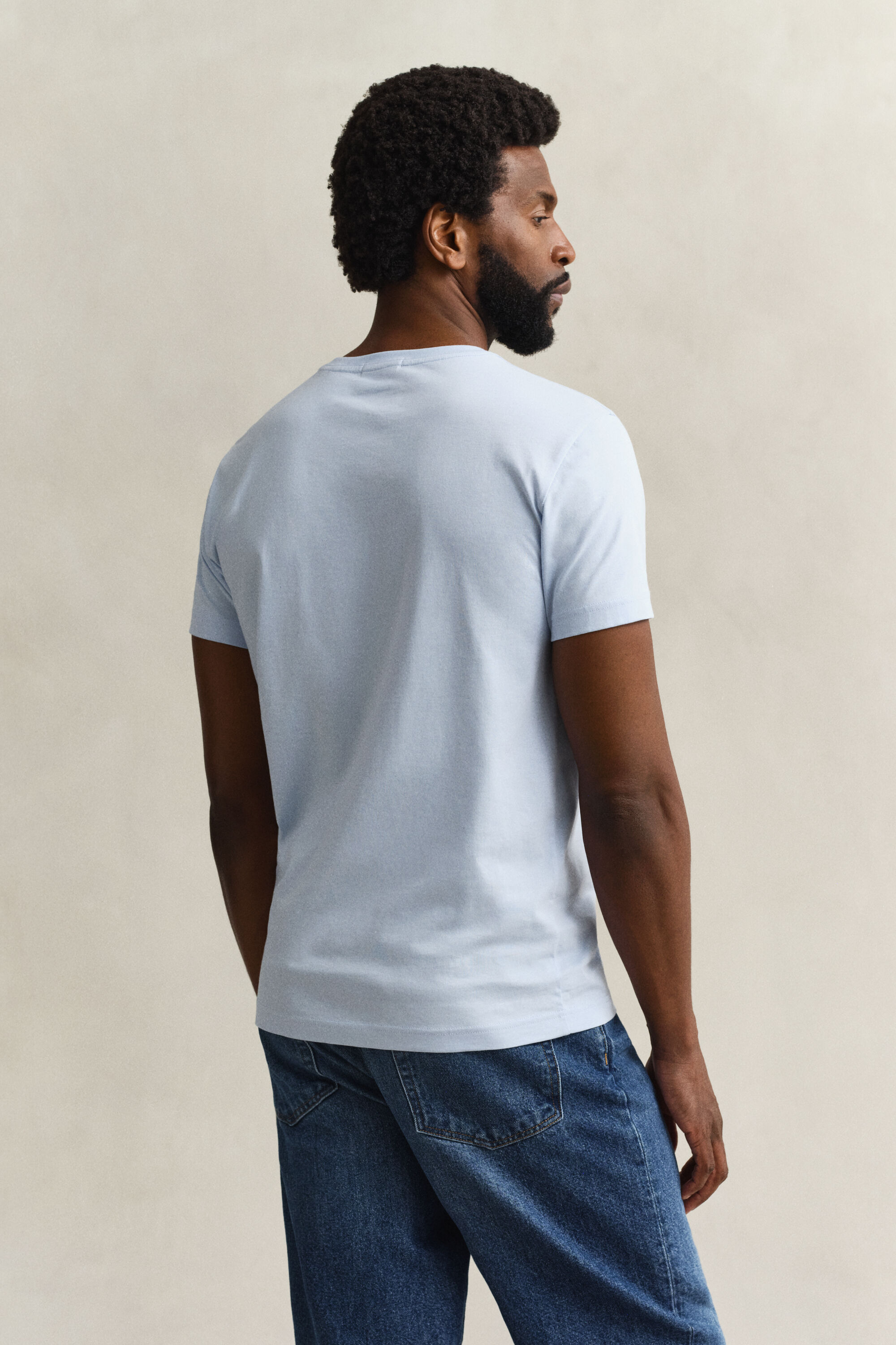T-shirt col V coupe slim Shield