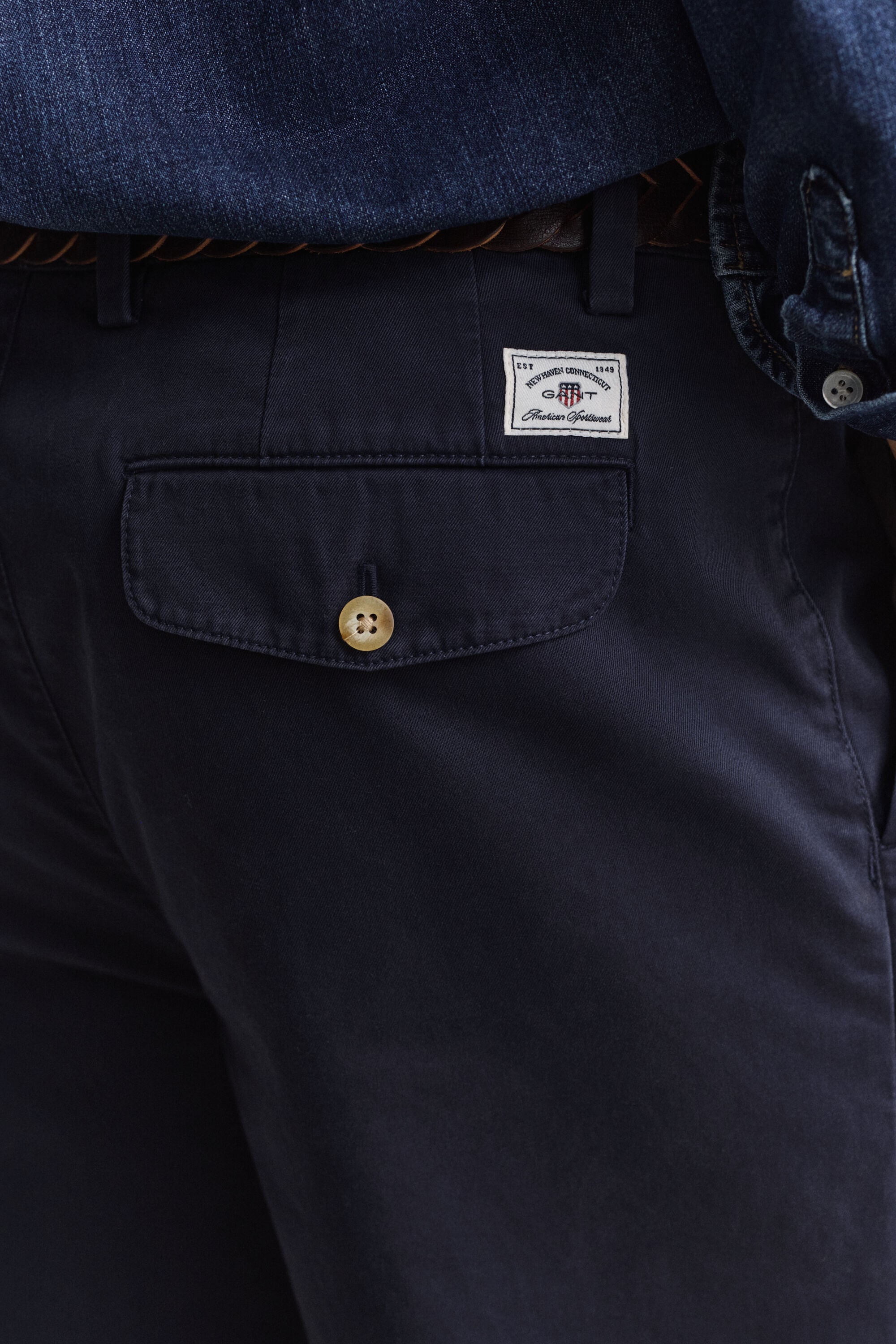 Pantalon chino en sergé de coton