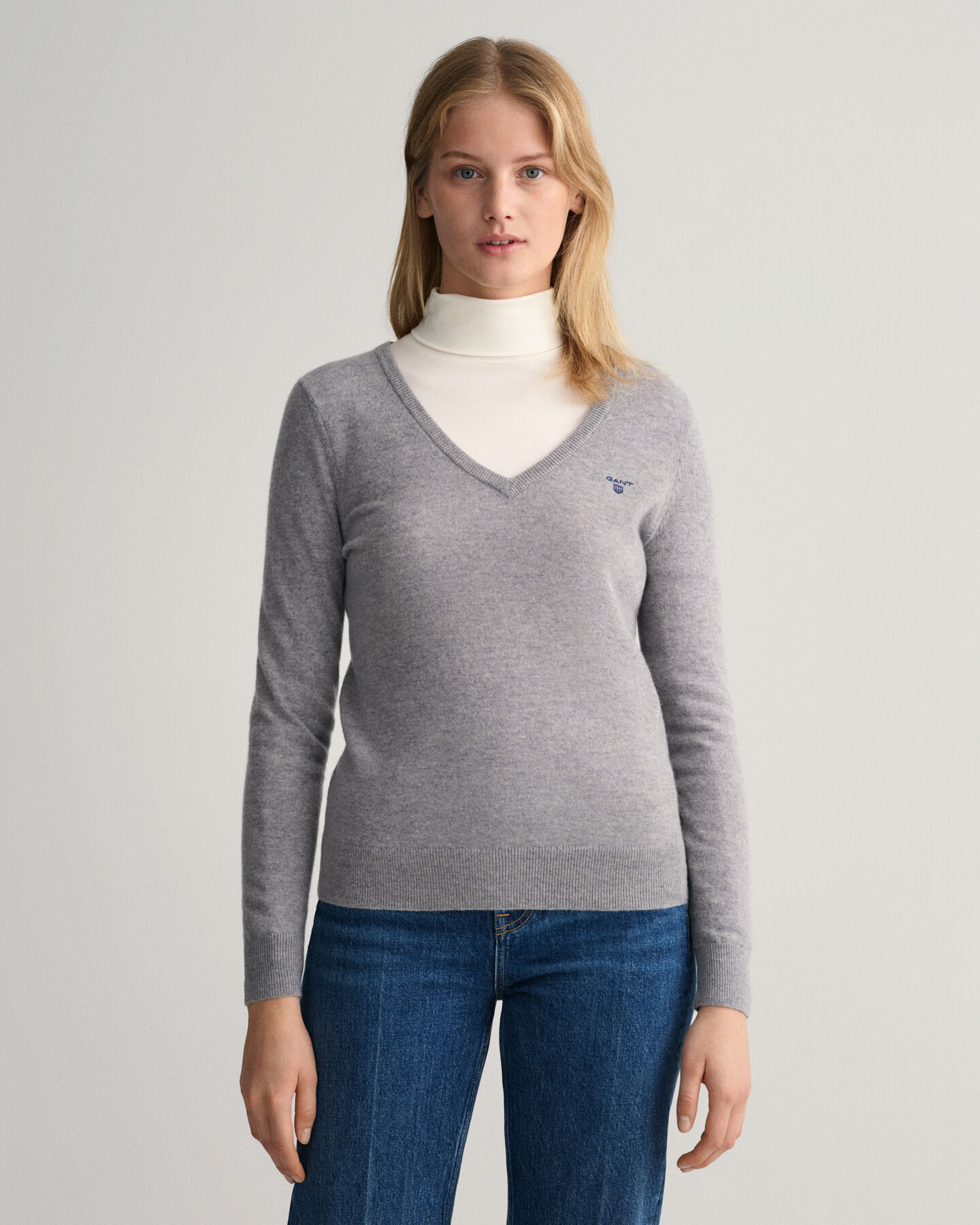Pull col V en laine d'agneau extrafine
