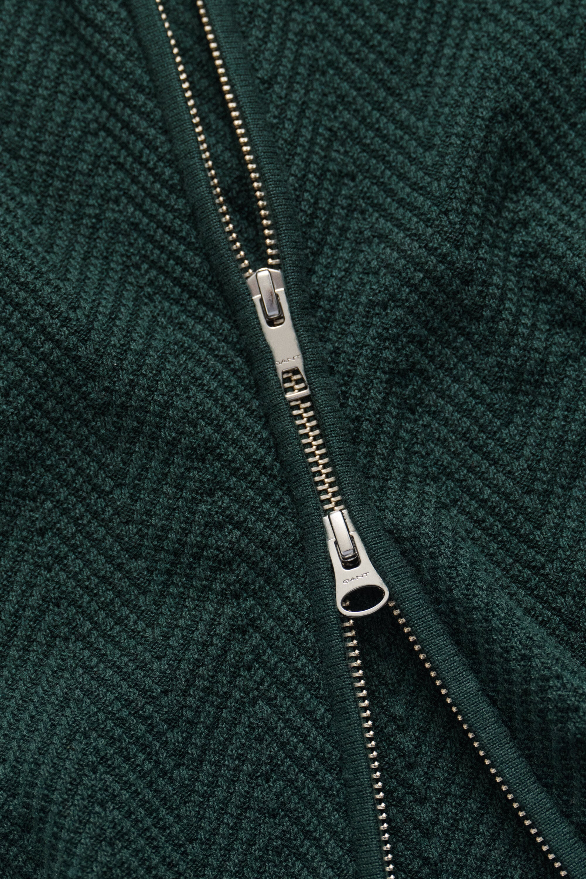 Cardigan zippé à chevrons