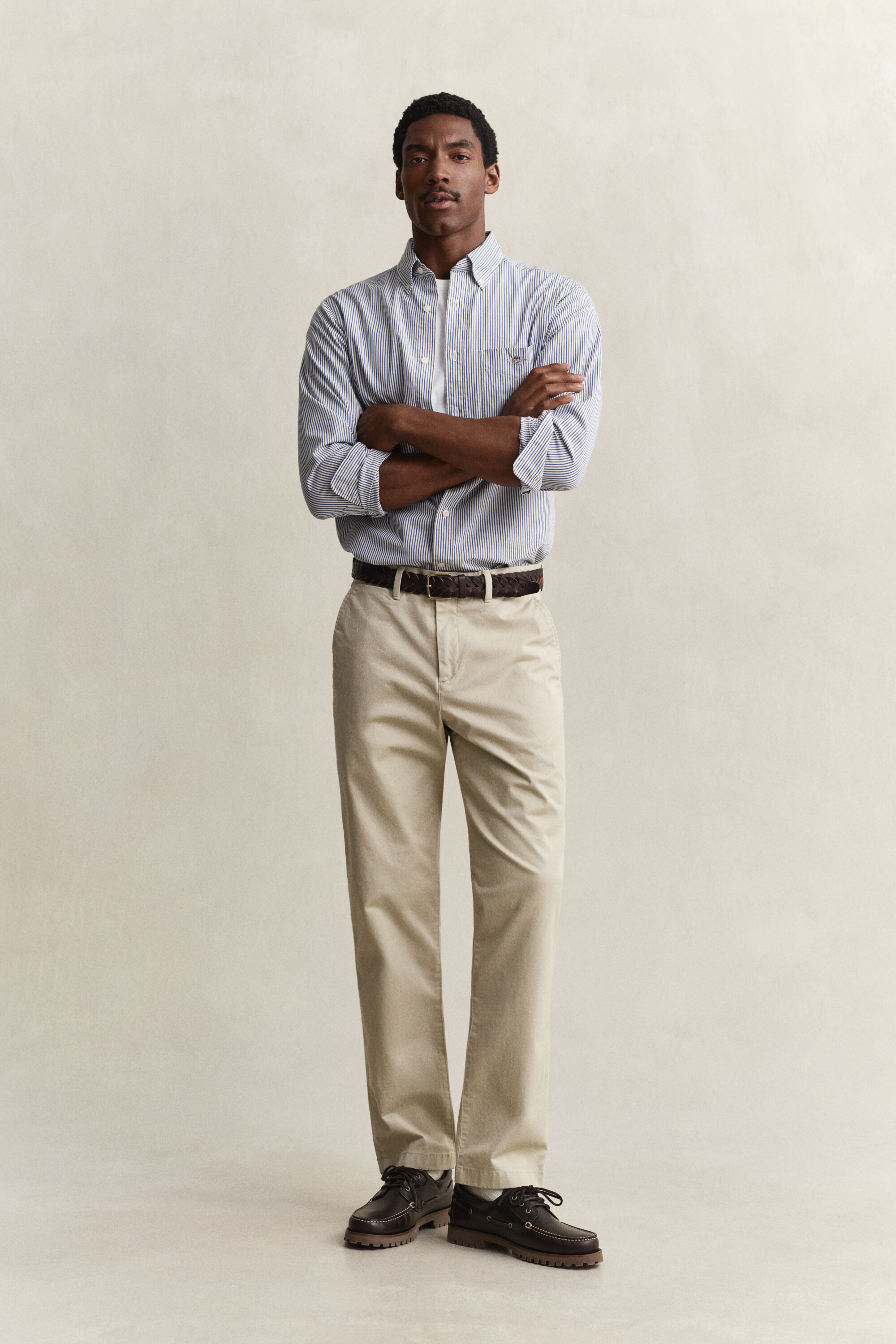 Pantalon chino classique coupe regular