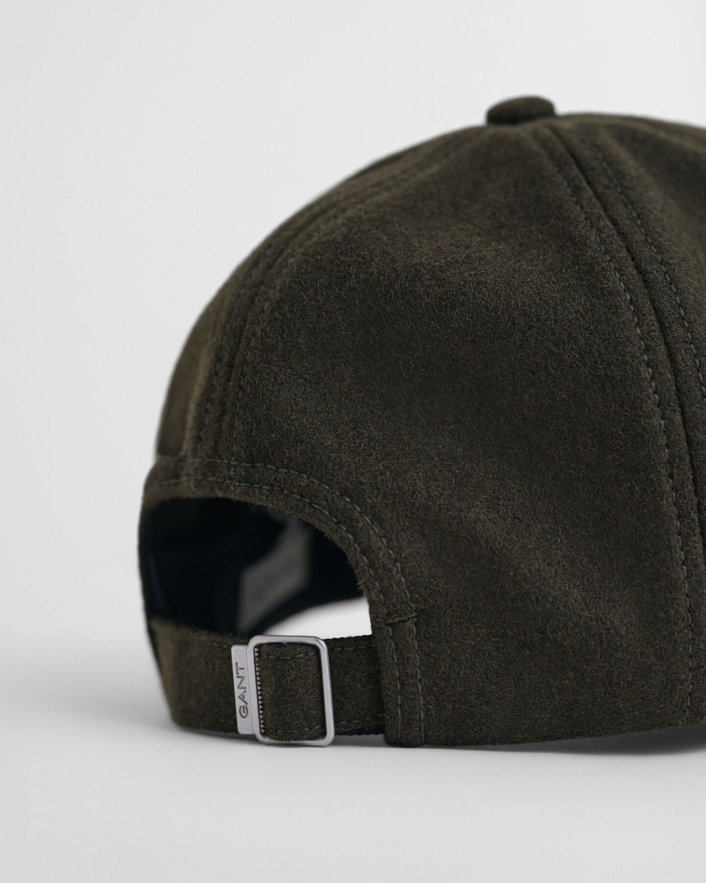 Casquette en molleton avec écusson
