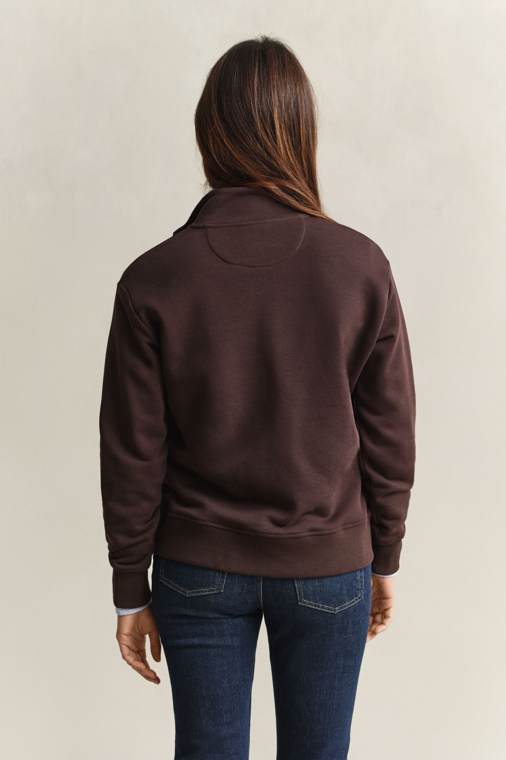 Sweat-shirt à demi-zip avec écusson
