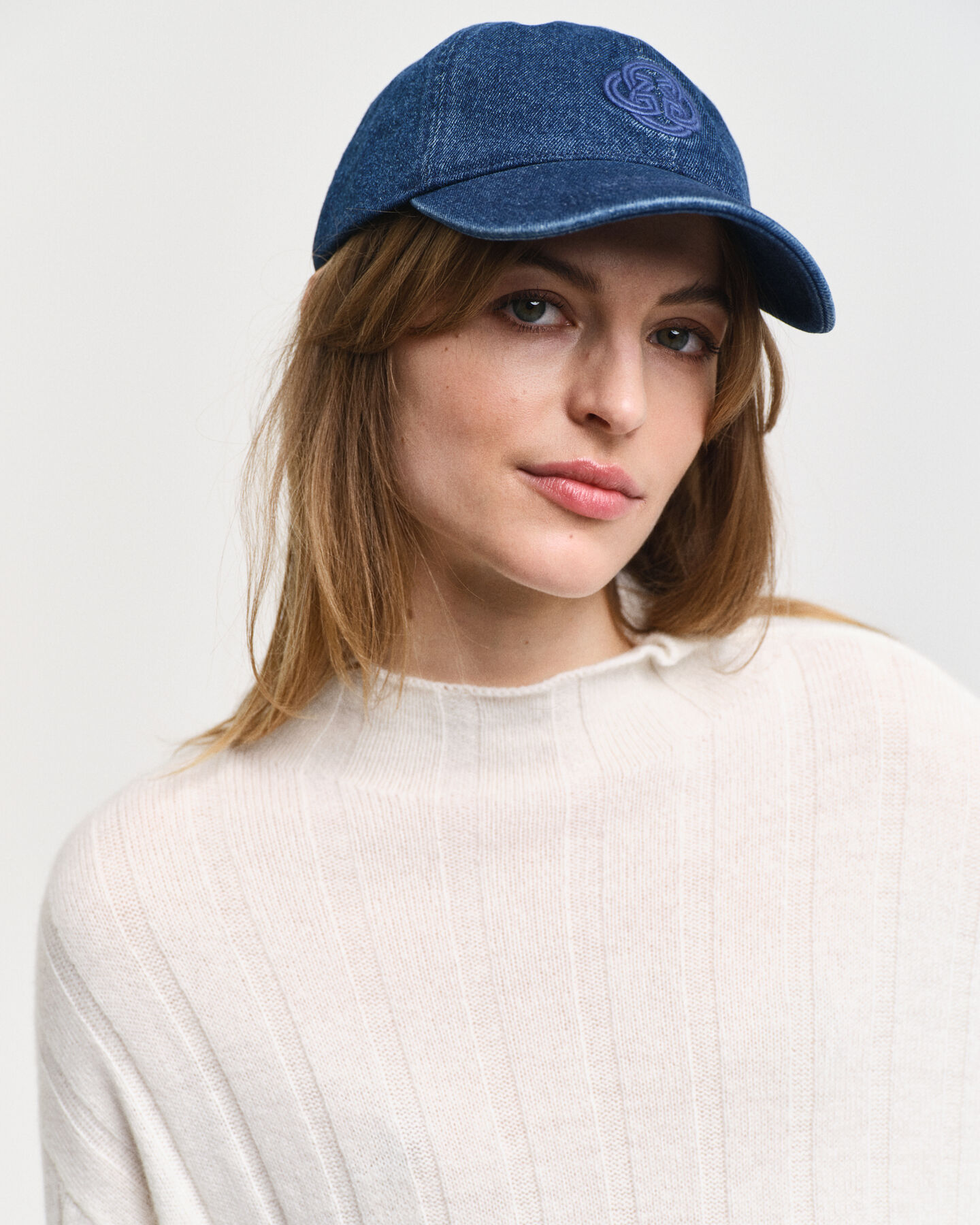 Pull col droit en laine &agrave; c&ocirc;tes larges