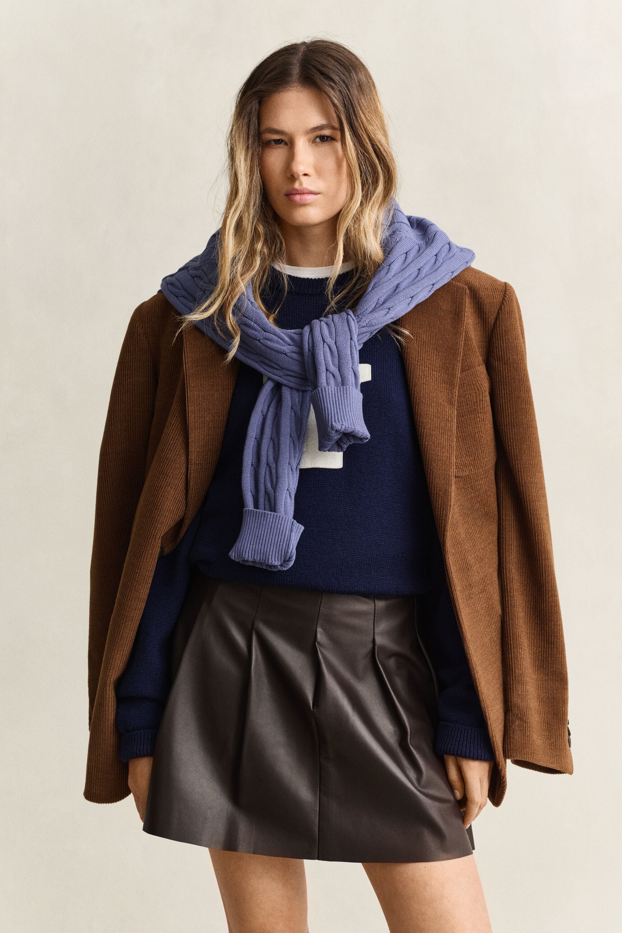 Jupe plissée en cuir Gant x Yale