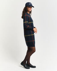 Robe ras du cou à carreaux