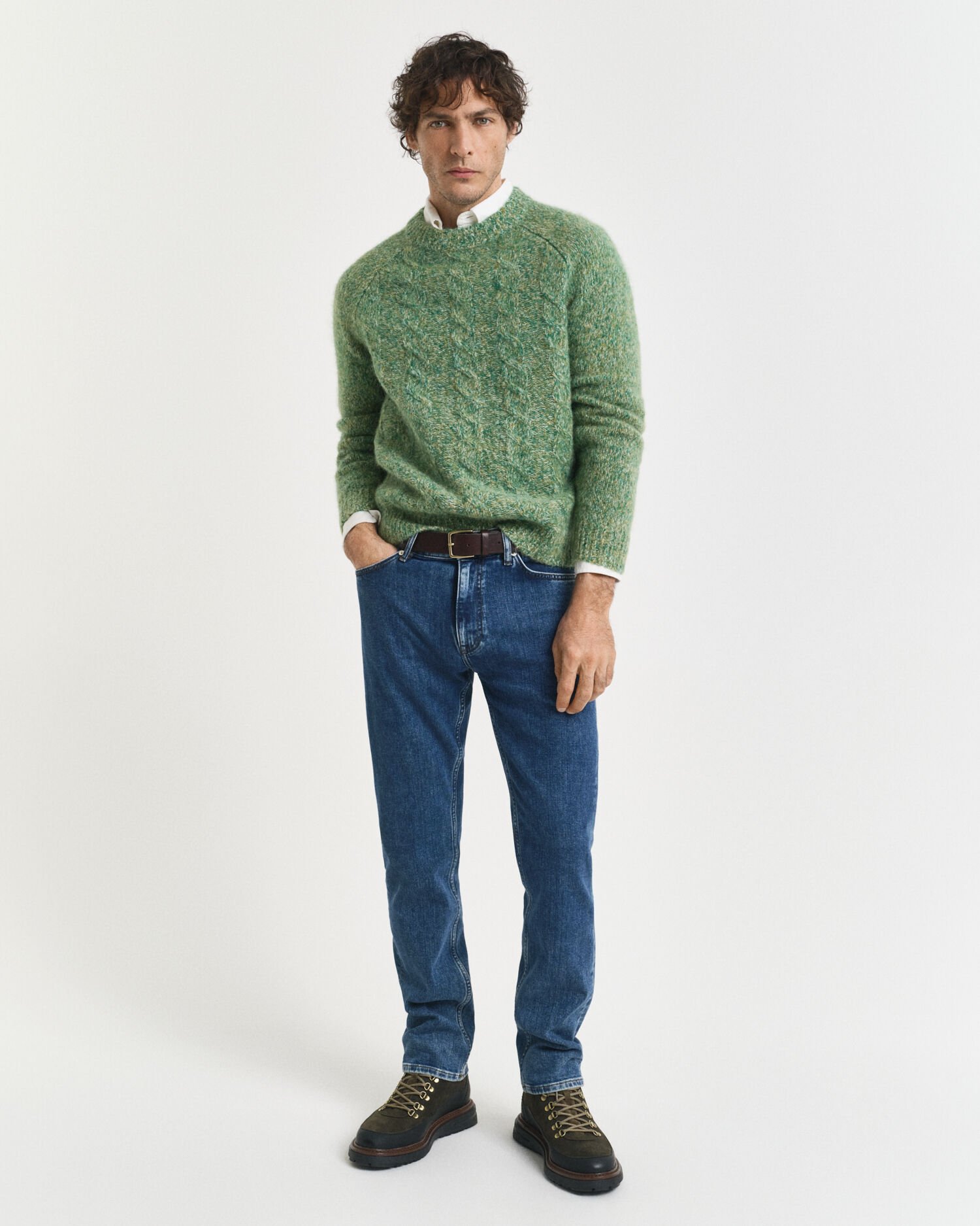 Jean regular fit à délavage épuré