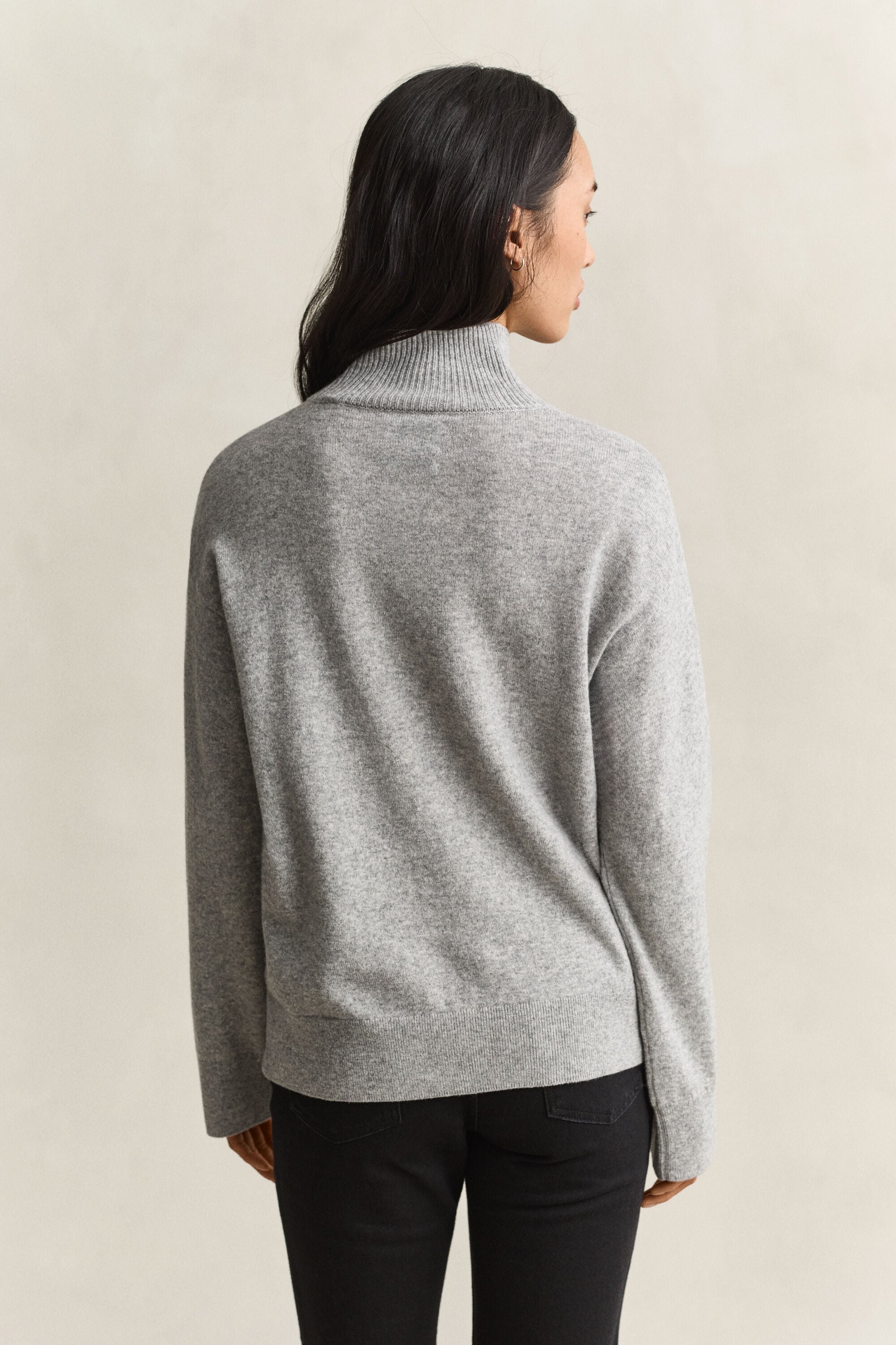 Pull à col cheminée en laine d’agneau ultrafine